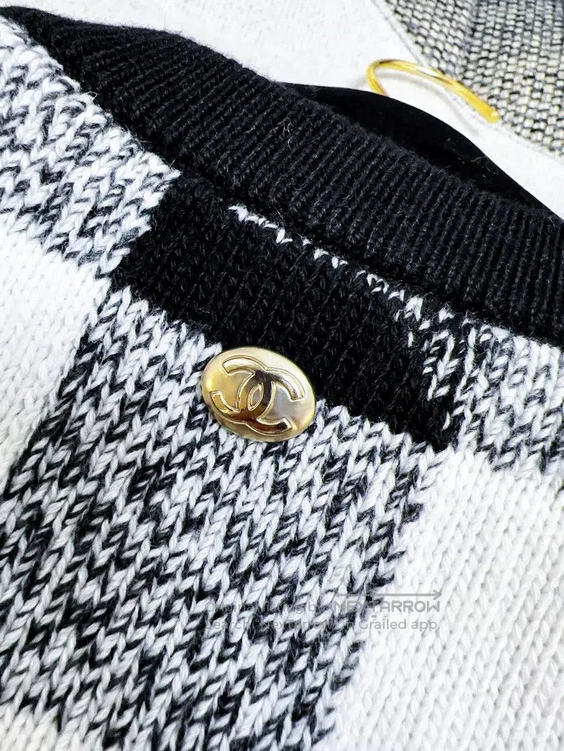 Chanel Chanel Autumn and winter ski series black and white mosaic Size XS / US 0-2 / IT 36-38 - 2 Thumbnail