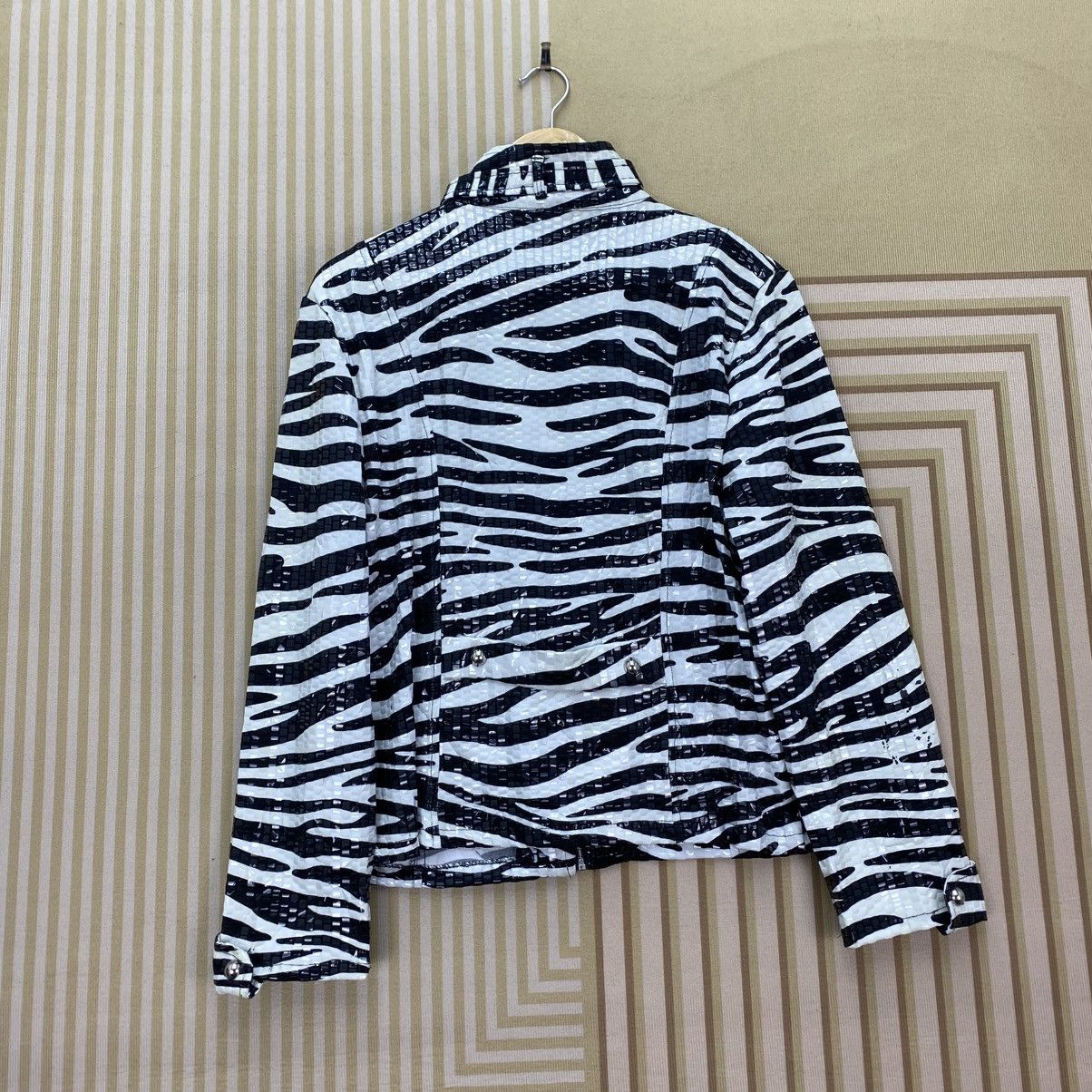 LIZ LISA 🫶 Lisa International vintage black and white zebra Patterned Size M / US 6-8 / IT 42-44 - 2 Thumbnail