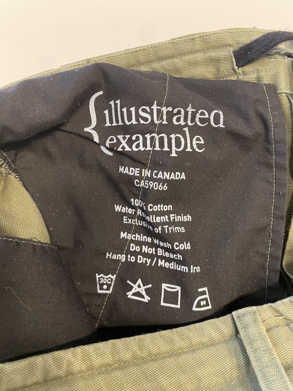 illustrated example Canvas cargo pants Size US 31 - 3 Thumbnail