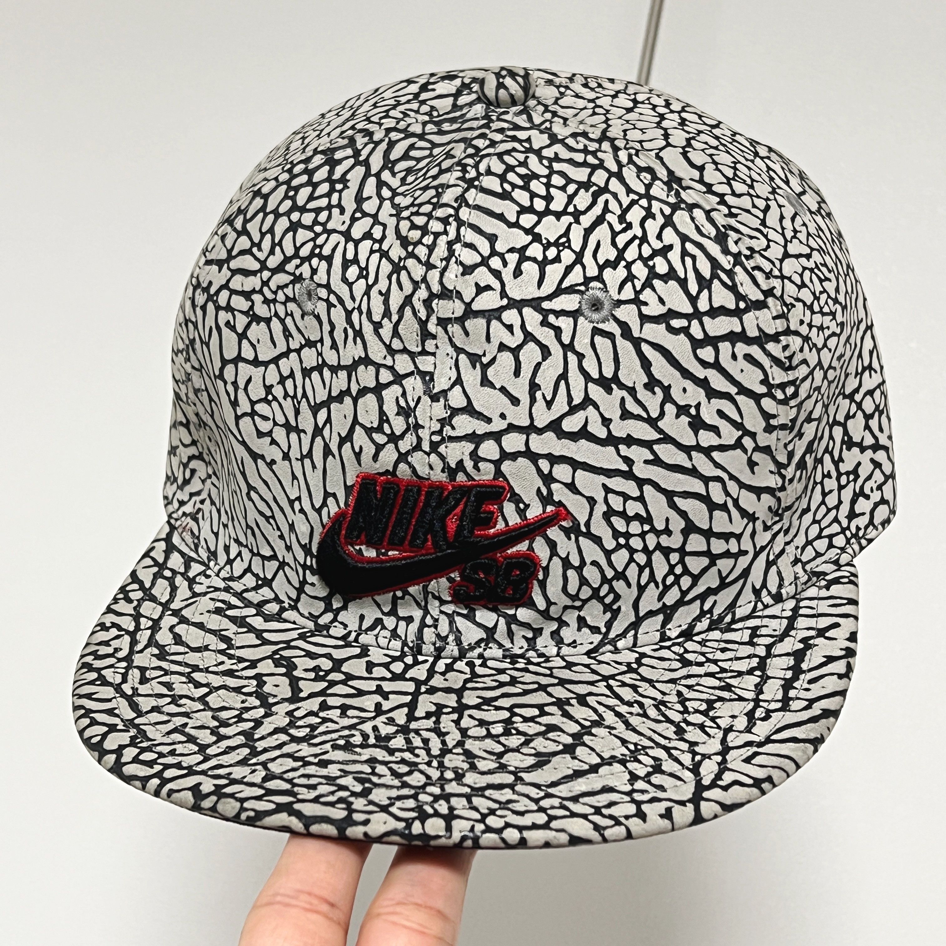 Nike NIKE SB Elephant Print Cement Fitted Hat Size ONE SIZE - 1 Thumbnail