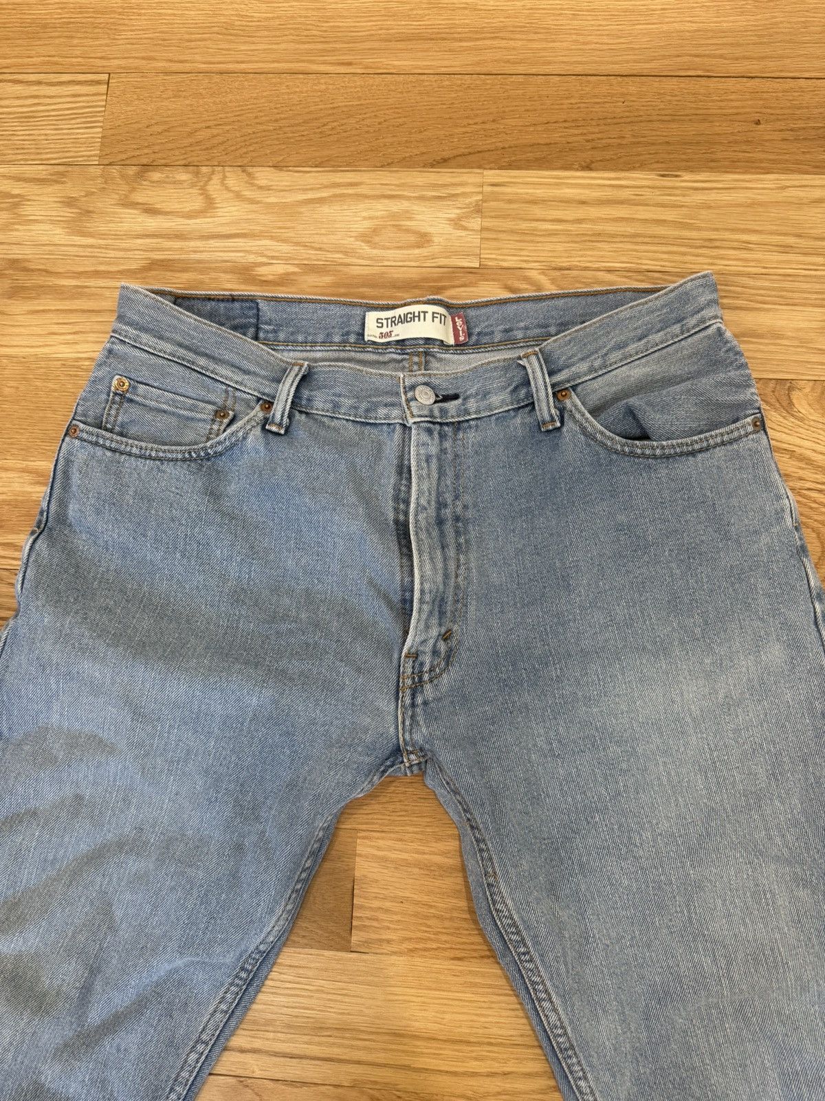 Levi's Vintage Clothing Vintage Levi’s 505 Straight Fit Jeans – Light Wash – 36W 32L Size US 36 / EU 52 - 4 Thumbnail