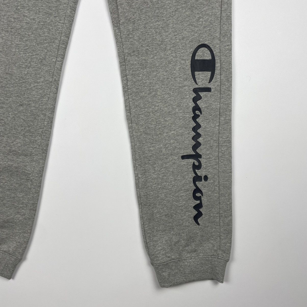 Champion Champion Sweatpants Joggers big logo Size US 34 / EU 50 - 5 Thumbnail