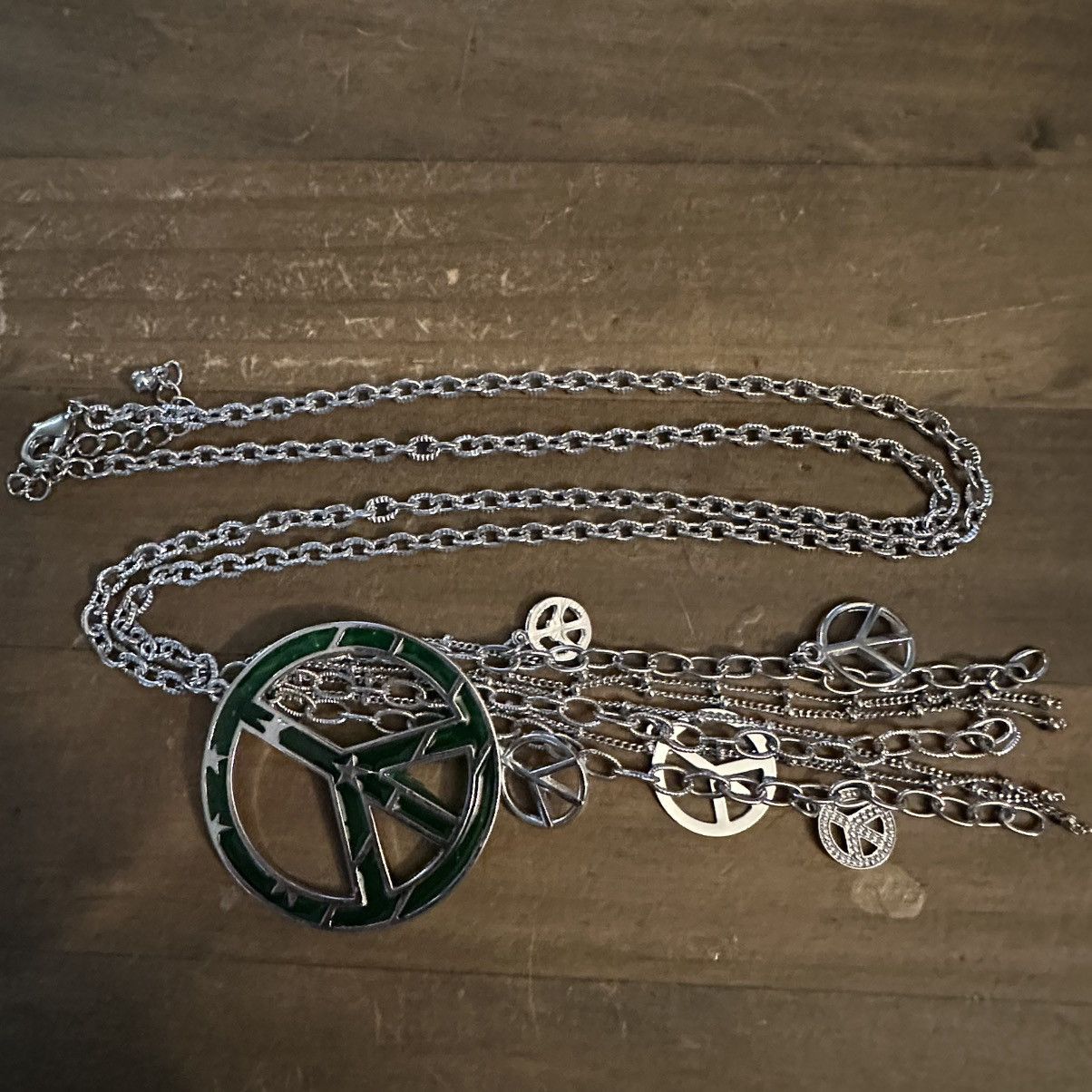 Other Long silver tone peace symbol tassel pendant necklace Size ONE SIZE - 2 Thumbnail