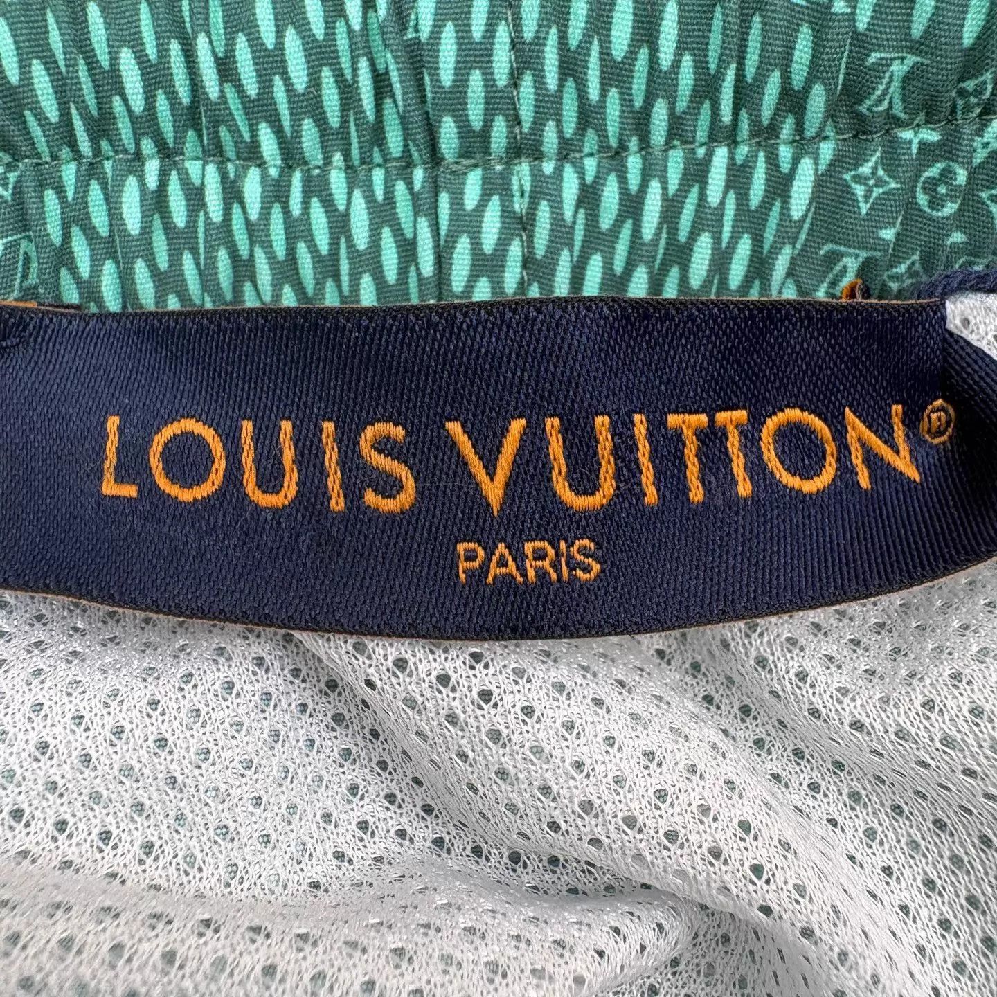 Louis Vuitton LV Monogram Swim Trunks XS Italy Unworn with tags Size US 28 / EU 44 - 6 Thumbnail