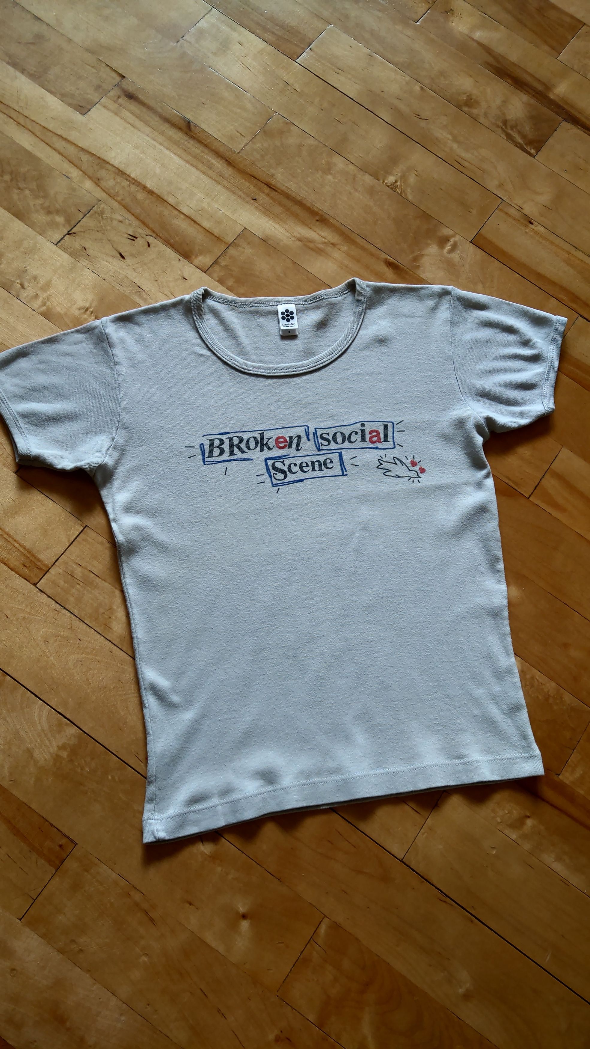 Band Tees BROKEN SOCIAL SCENE Drawing Shirt Doodle Tee indie Rock Rare Size S / US 4 / IT 40 - 1 Thumbnail