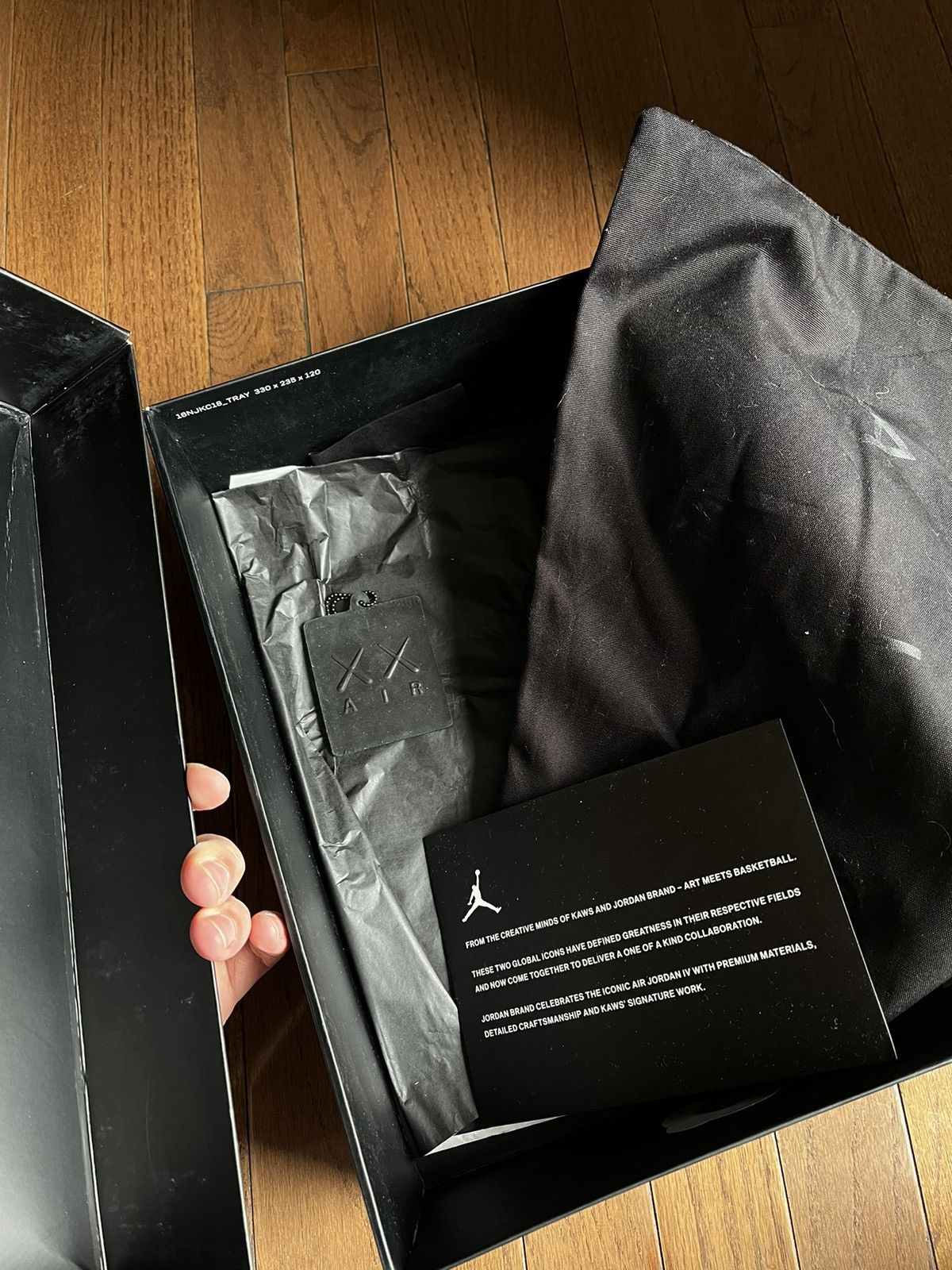 Jordan Brand KAWS 4s in black Size US 10 / EU 43 - 7 Thumbnail