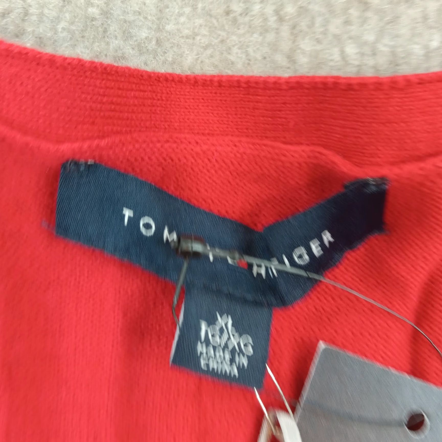 Tommy Hilfiger Tommy Hilfiger Womens Shirt Extra Large XL Red Pullover V Neck Size XL / US 12-14 / IT 48-50 - 5 Thumbnail