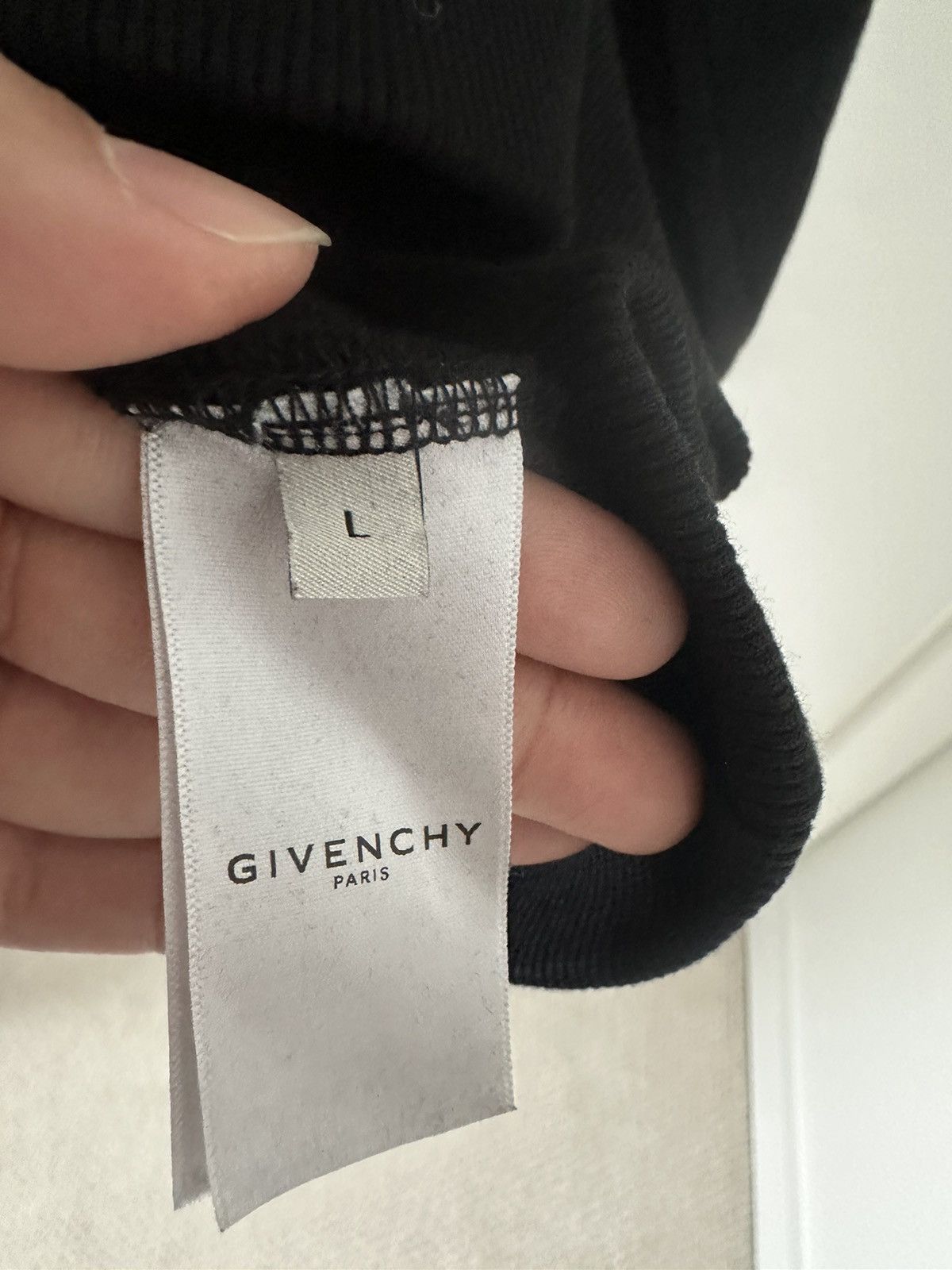 Givenchy Givenchy Paris Logo Print Black Hoodie For Men Size US L / EU 52-54 / 3 - 4 Thumbnail
