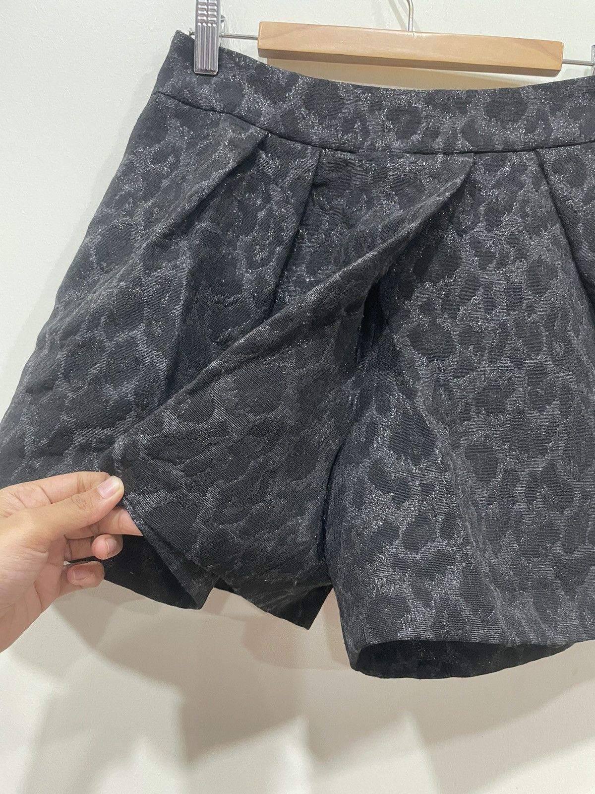 Lanvin Lanvin Loose Shorts Size 25" / US 0 / IT 36 - 3 Thumbnail