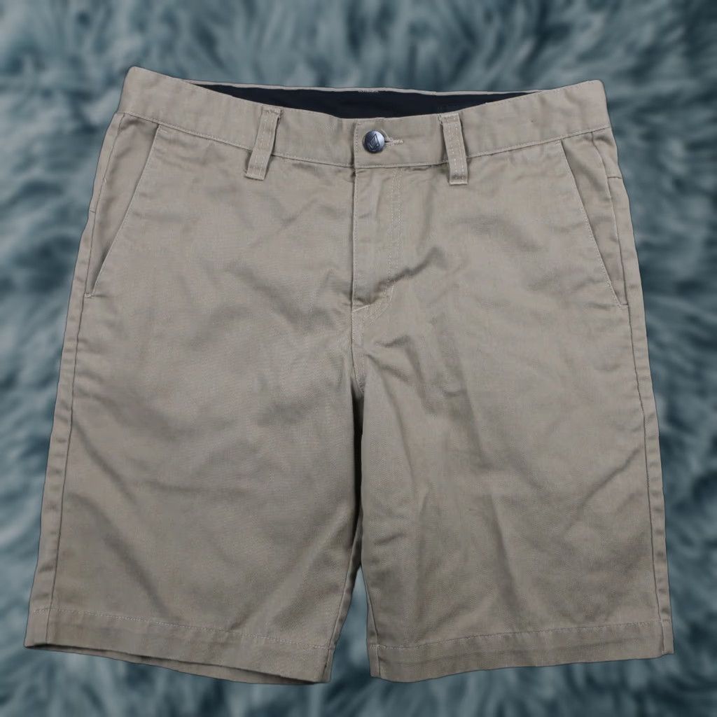 Volcom Volcom Shorts Men's 30 Brown Chino Bermuda 10.5 Inseam Pockets Breathable# style Bermuda# Casual# Men# Brown# 60% Cotton 40% Poly Size US 30 / EU 46 - 1 Thumbnail