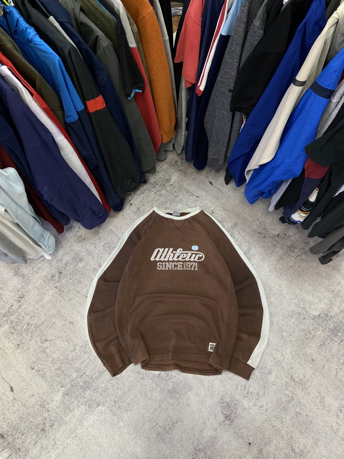 Nike × Vintage NIKE VINTAGE BROWN LONG SLEEVE FADED #19 JAPANESE Size US L / EU 52-54 / 3 - 1 Thumbnail