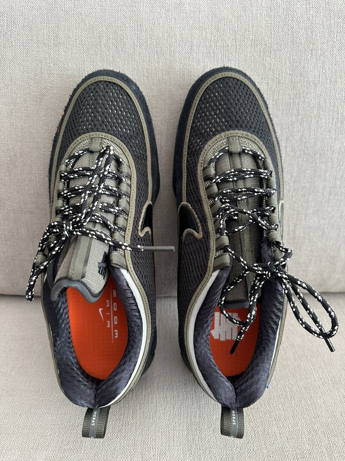 Nike × Undefeated Nike Air Zoom Spiridon Undefeated Cargo Khaki Size US 9.5 / EU 42-43 - 4 Thumbnail