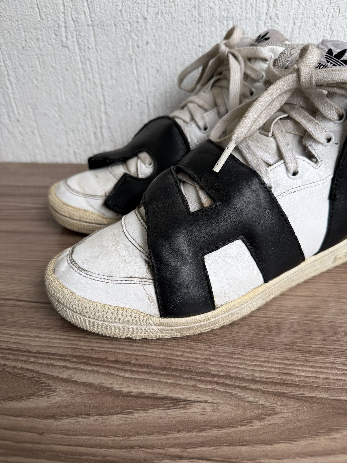Adidas × Jeremy Scott js letters sneakers Size US 9 / EU 42 - 3 Thumbnail