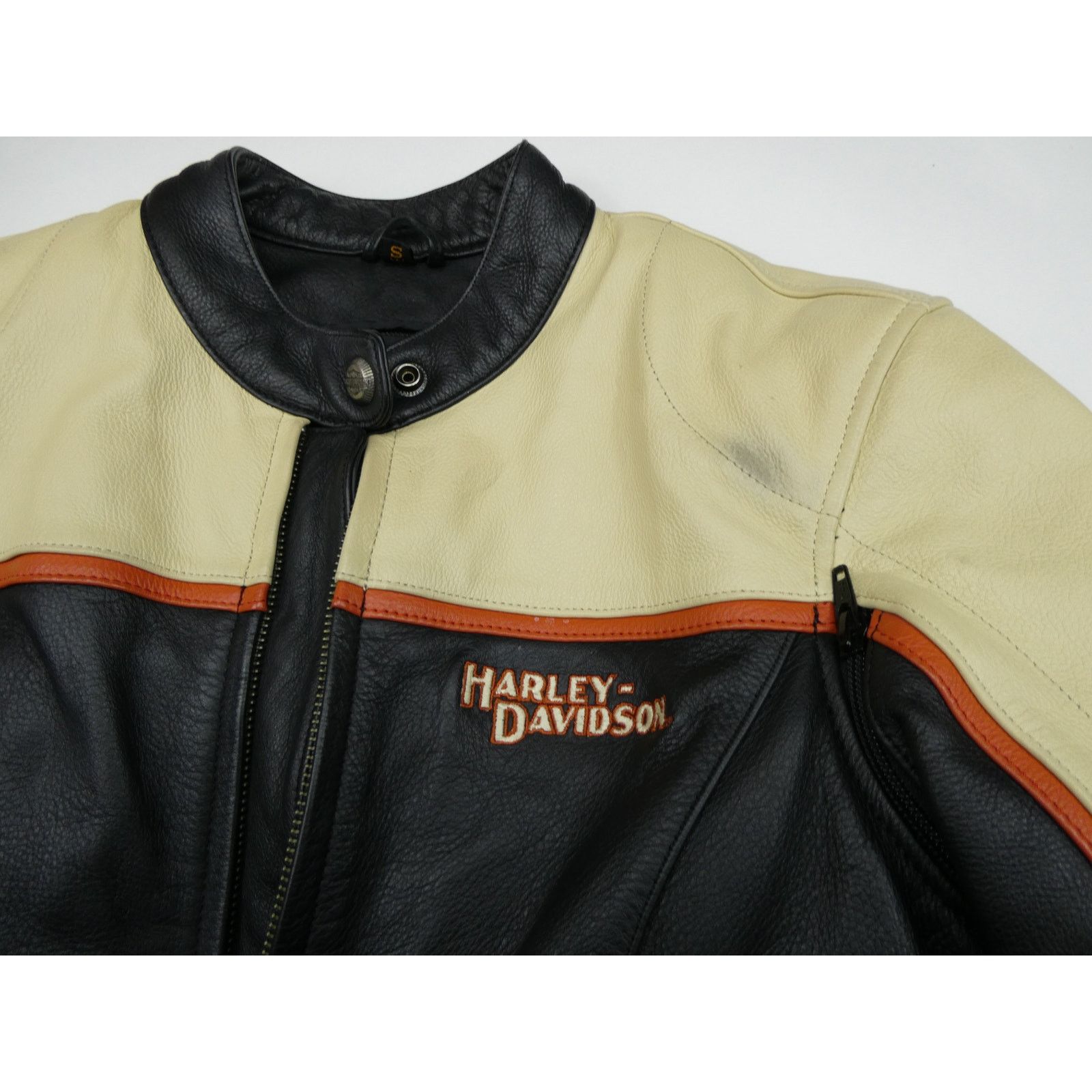 Harley Davidson women's authentic Harley-Davidson 100% leather jacket, small Size S / US 4 / IT 40 - 2 Thumbnail