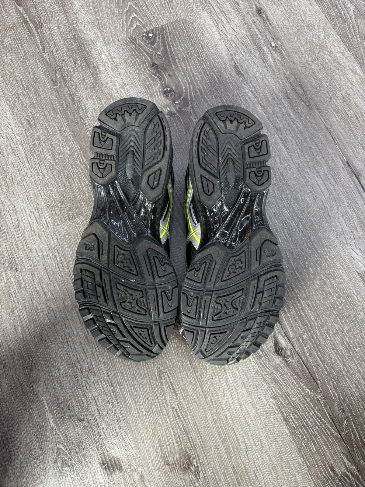 Asics × Kith ASICS Gel-Nimbus x Kith “Black Pure Silver” **PRE-OWNED** Size US 11.5 / EU 44-45 - 5 Thumbnail