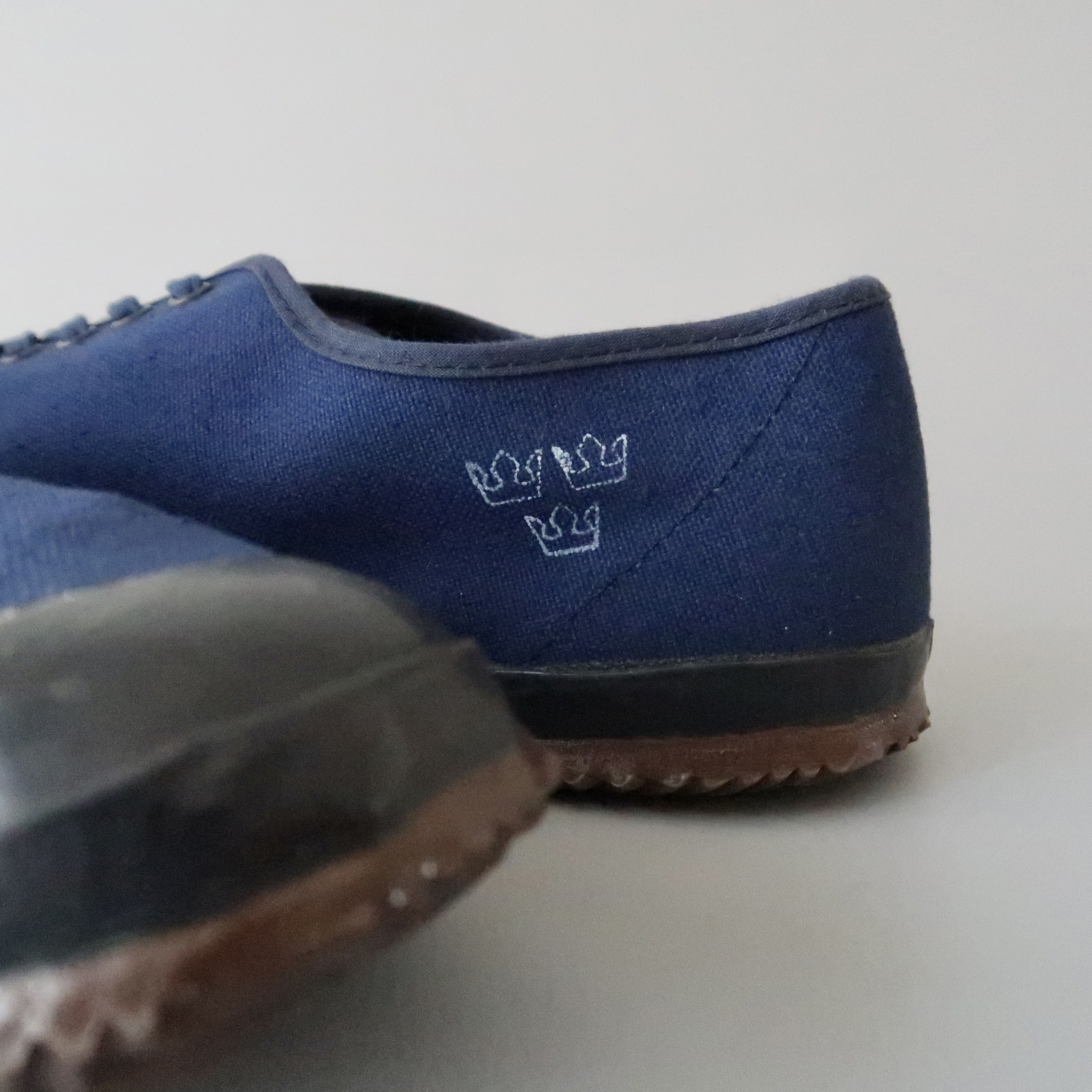 Tretorn DEADSTOCK, VTG 1940s Swedish Army gym trainers by TRETORN Size US 10.5 / EU 43-44 - 6 Thumbnail