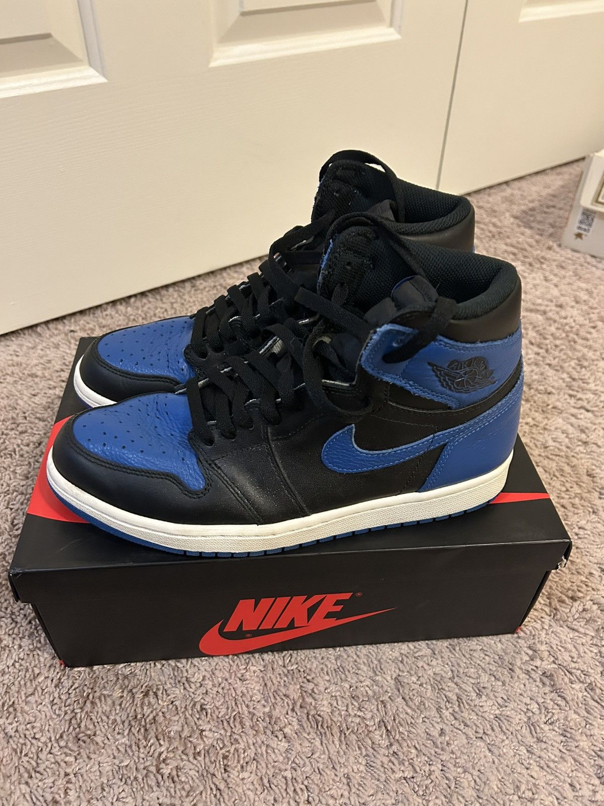 Jordan Brand Jordan 1 Retro OG Royal 2017 - Size 9 Size US 9 / EU 42 - 4 Thumbnail