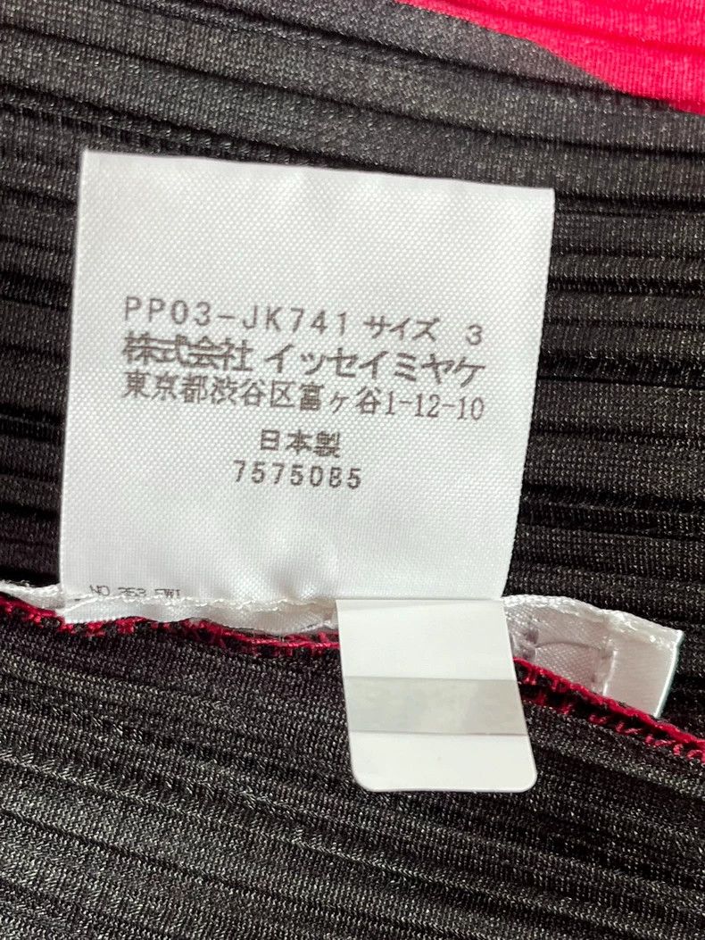 Issey Miyake Issey Miyake size:3 Red and black pleated long-sleeved shi Size S / US 4 / IT 40 - 4 Thumbnail
