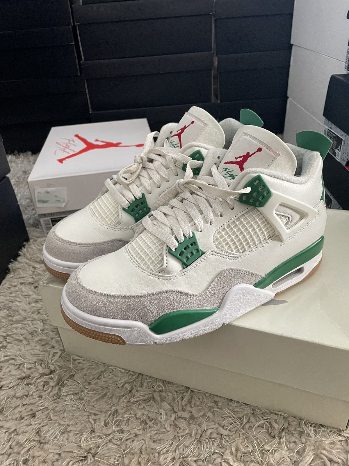 Jordan Brand Jordan 4 SB Pine Green Size US 9 / EU 42 - 1 Thumbnail