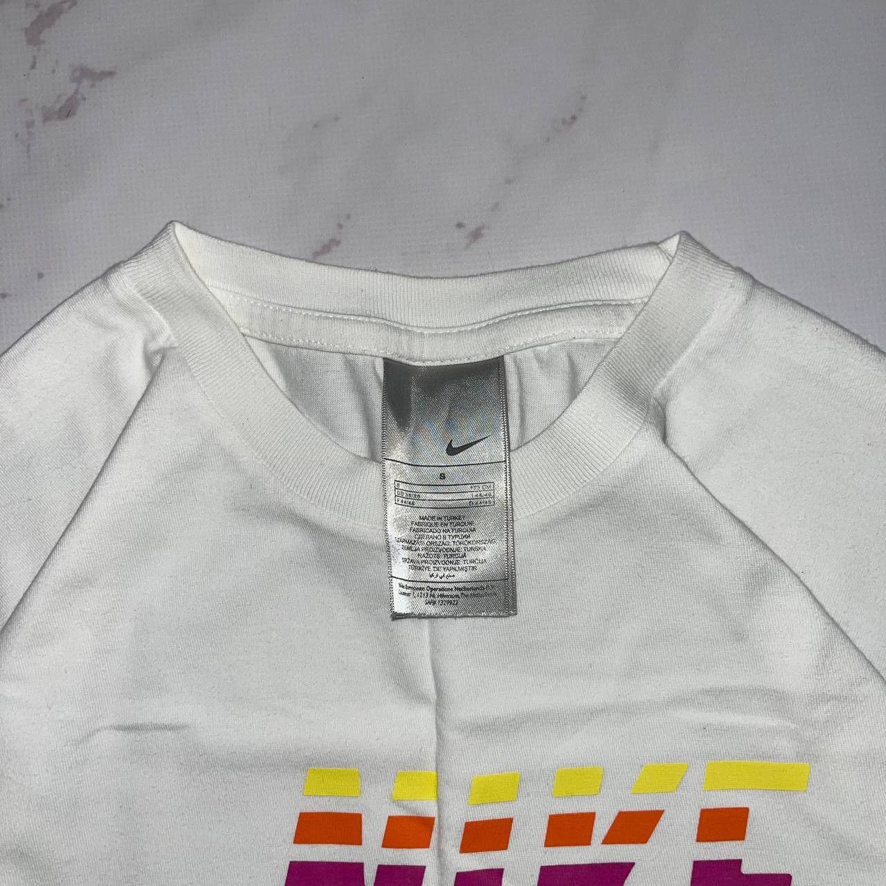Nike Nike T-shirt Nsw Tee Big swoosh print y2k style streetwear S Size US S / EU 44-46 / 1 - 10 Thumbnail