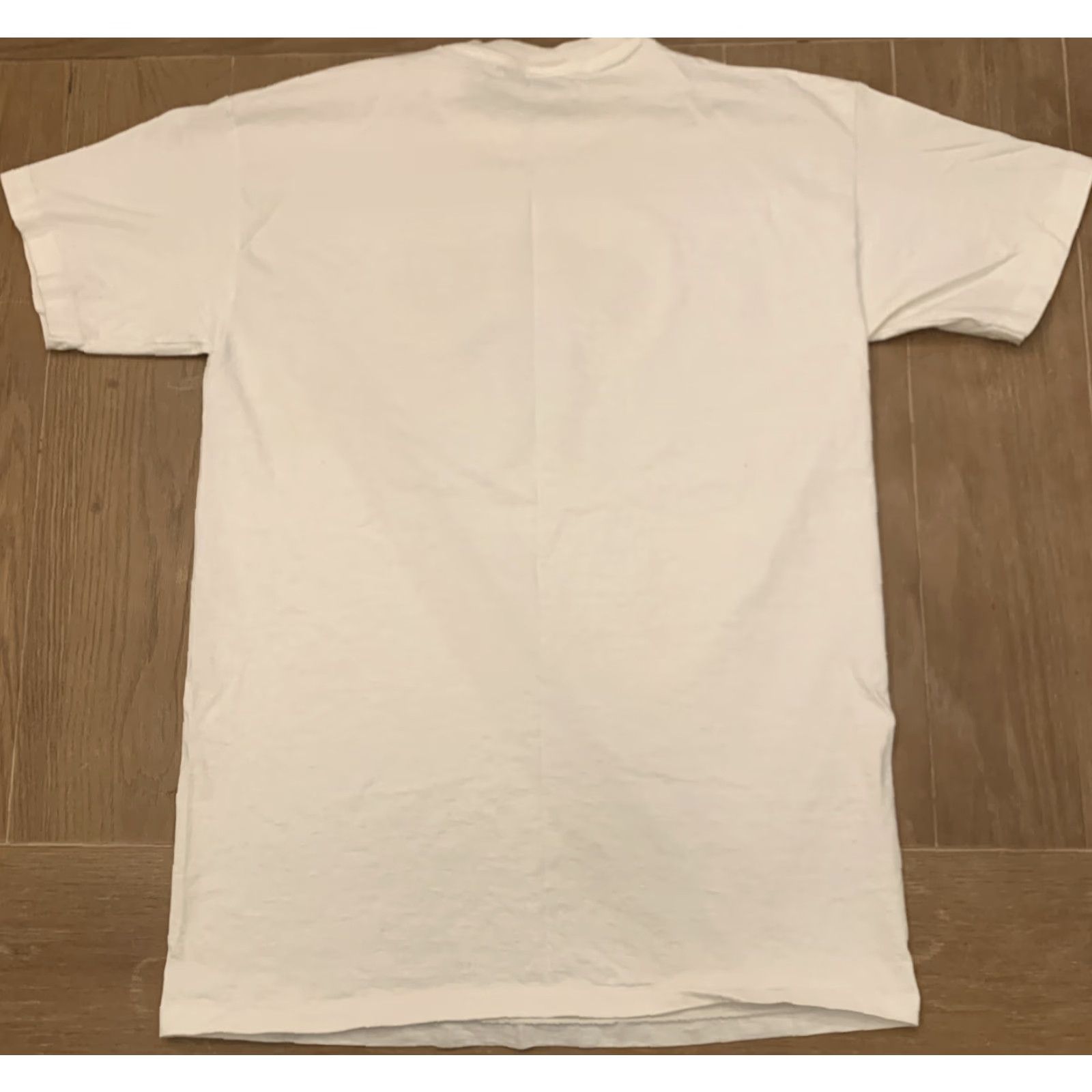 Guess VINTAGE Guess Shirt 1991 Georges Marciano White L Graphic Tee Mens 1990s Hip Hop Size US L / EU 52-54 / 3 - 7 Thumbnail