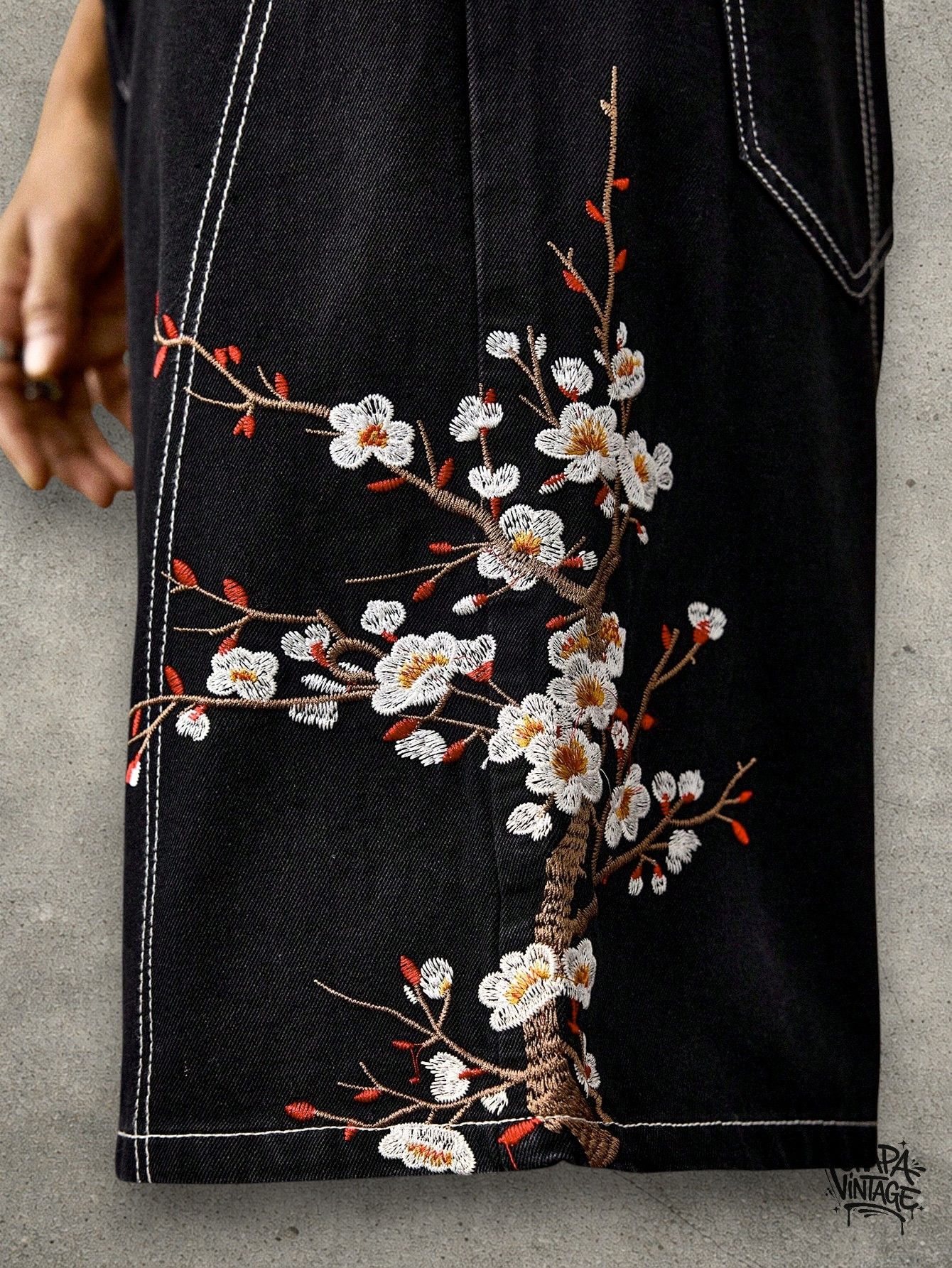 Vintage Flower jeans shorts Size US 32 / EU 48 - 3 Thumbnail