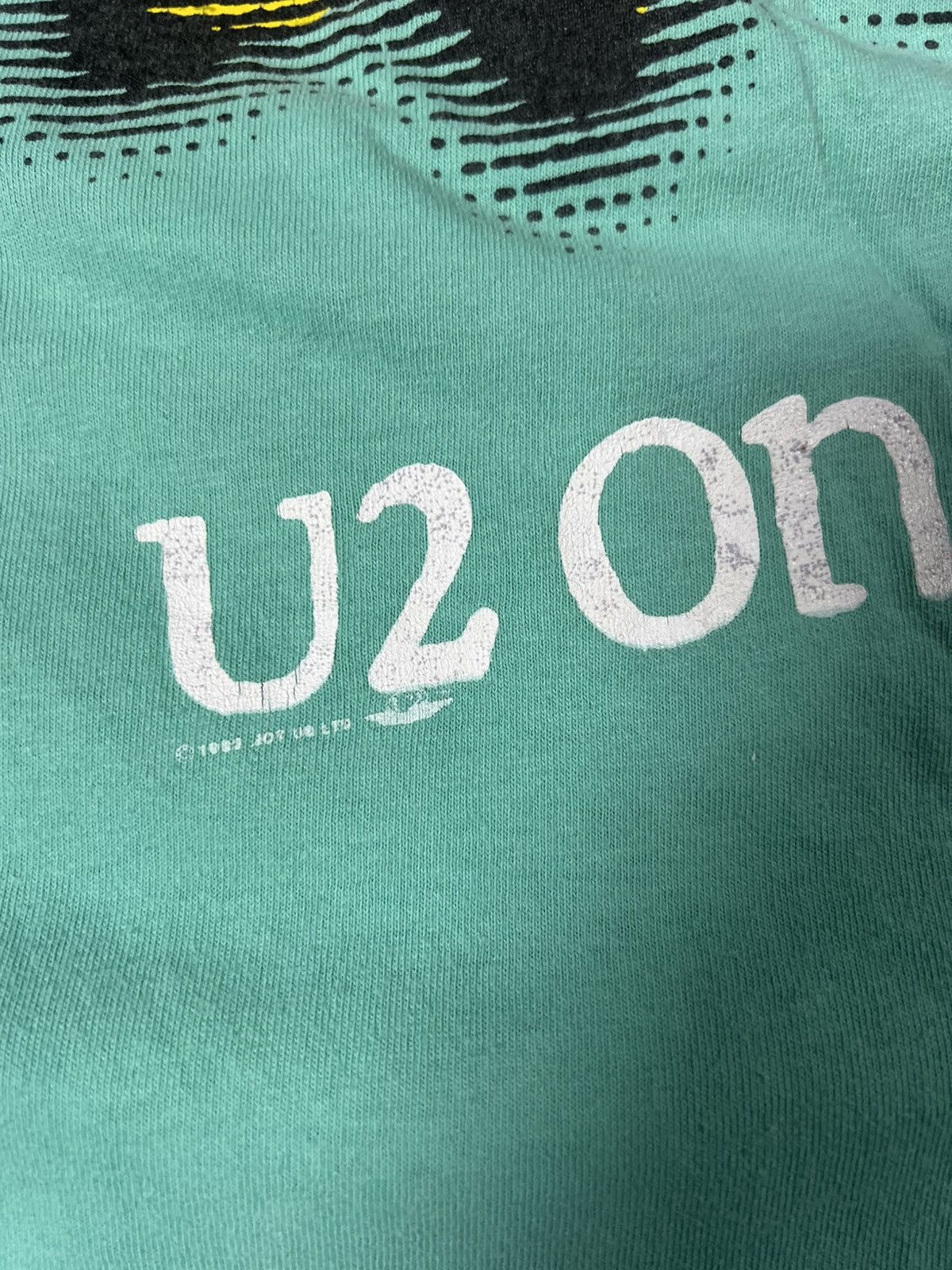Band Tees Vintage 90s U2 One Sunflower Teal Band Graphic Rare Tee Size US L / EU 52-54 / 3 - 2 Thumbnail