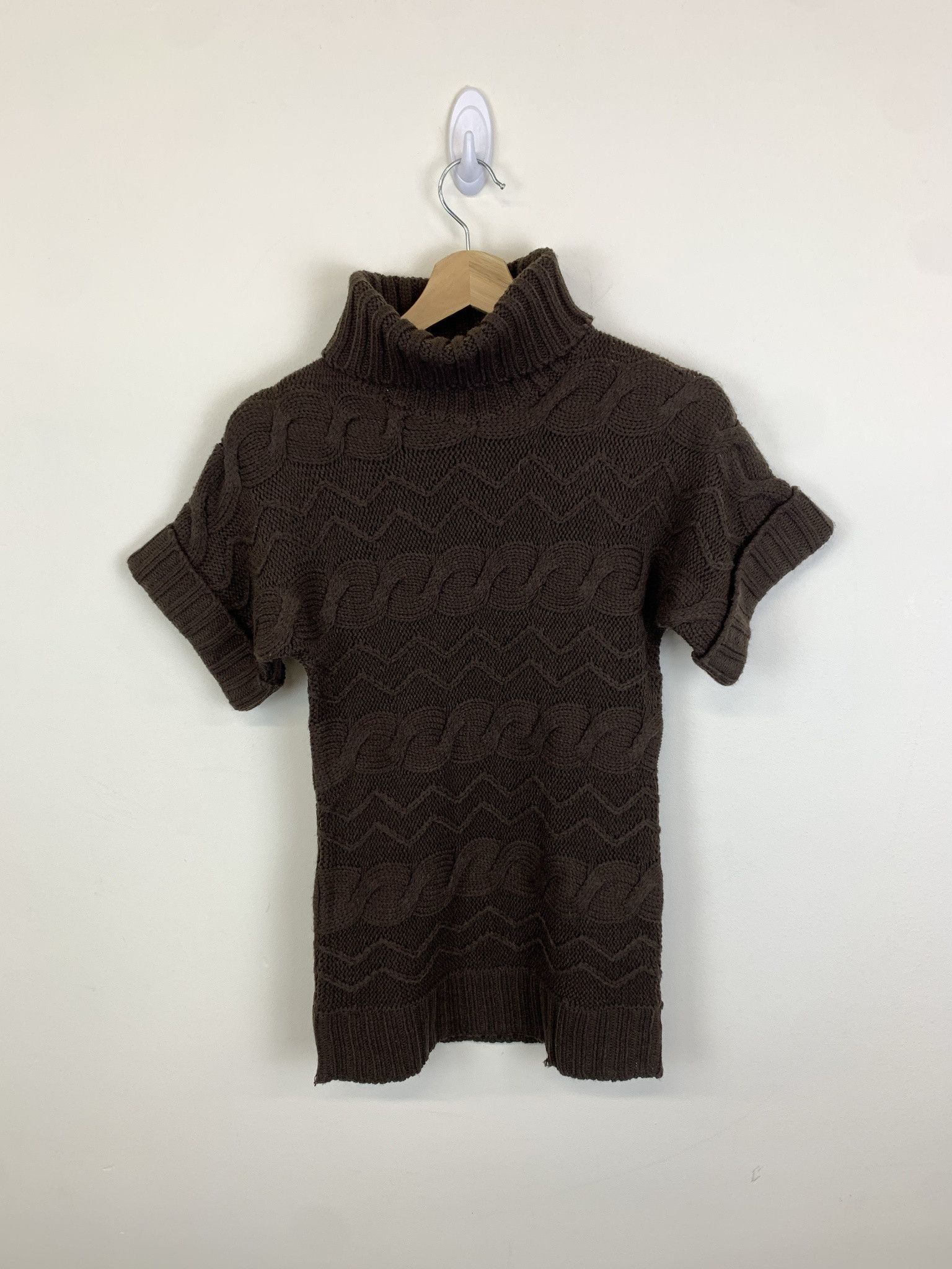 Vintage Vintage Brown Turtleneck Shortsleeve Cableknit Sweater Size M Size US M / EU 48-50 / 2 - 1 Thumbnail