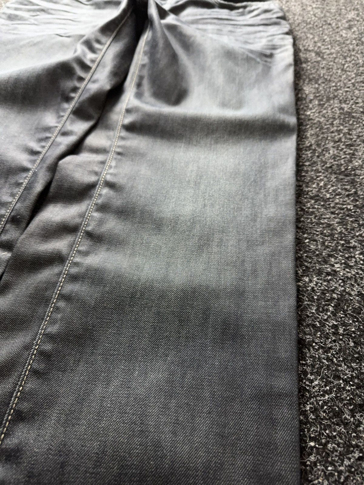 Hugo Boss Avant Garde 00s Vntg Hugo Boss Black Denim Jeans Regular Fit Size US 34 / EU 50 - 13 Thumbnail