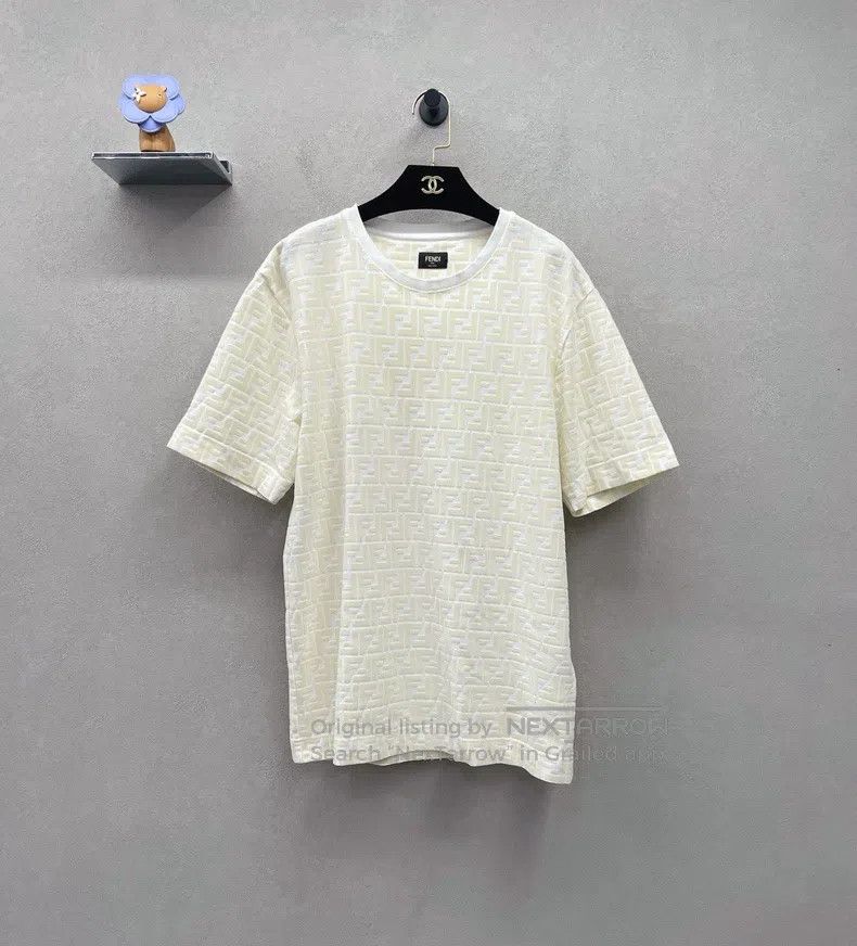Fendi Fendi Solid Color Letter Logo Printed Short Sleeve T-Shirt Size US M / EU 48-50 / 2 - 1 Thumbnail