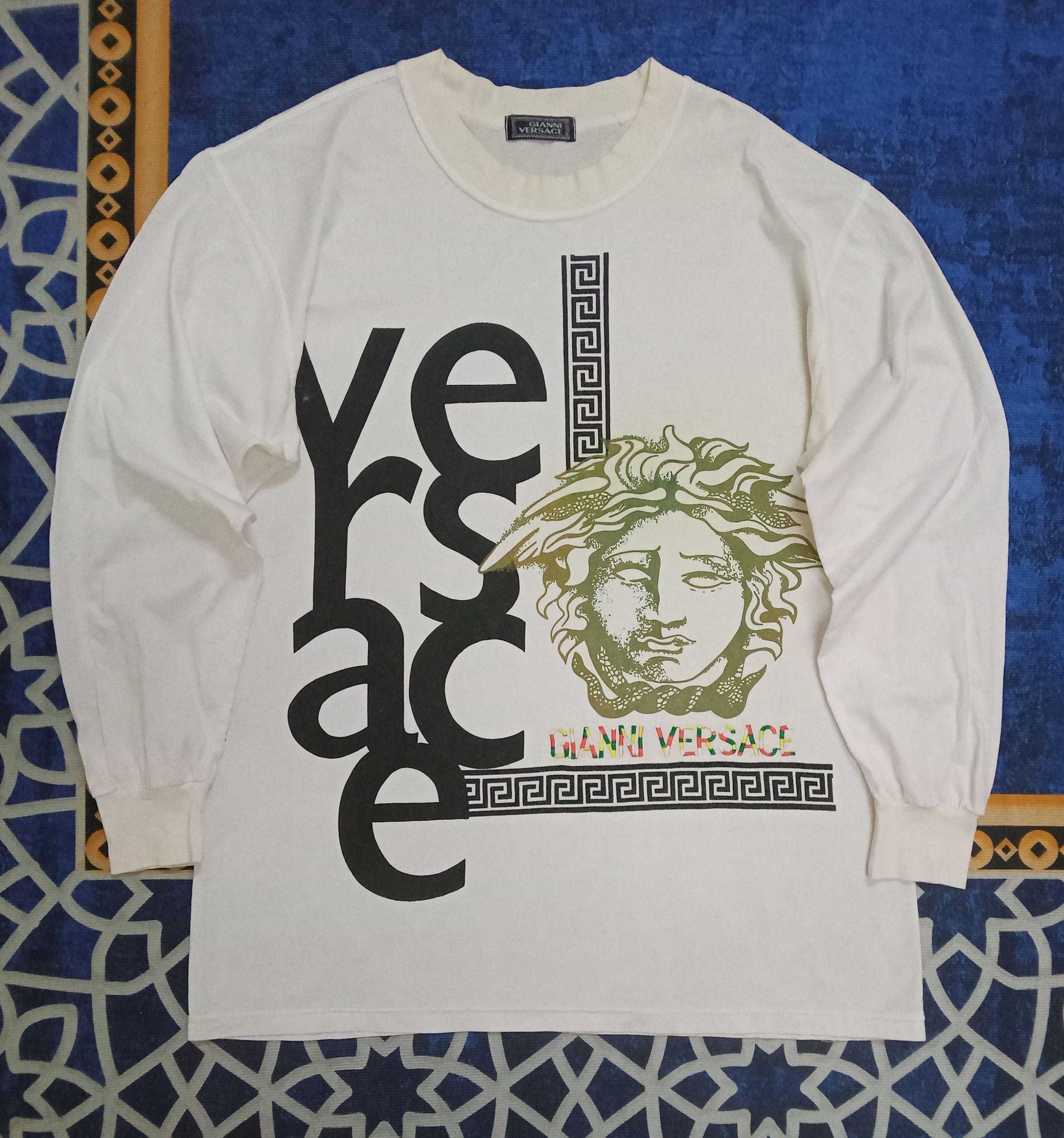 Versace Gianni Versace Vintage Long Sleeves T Shirt Size US L / EU 52-54 / 3 - 1 Thumbnail