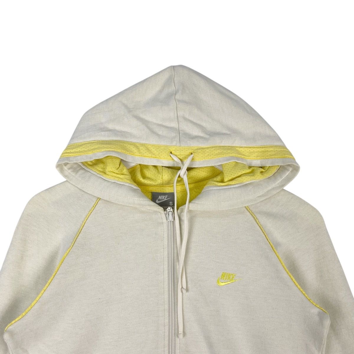 Nike × Vintage Vintage Nike Hoodie Small Embroidered White/Yellow Size S Size S / US 4 / IT 40 - 4 Thumbnail