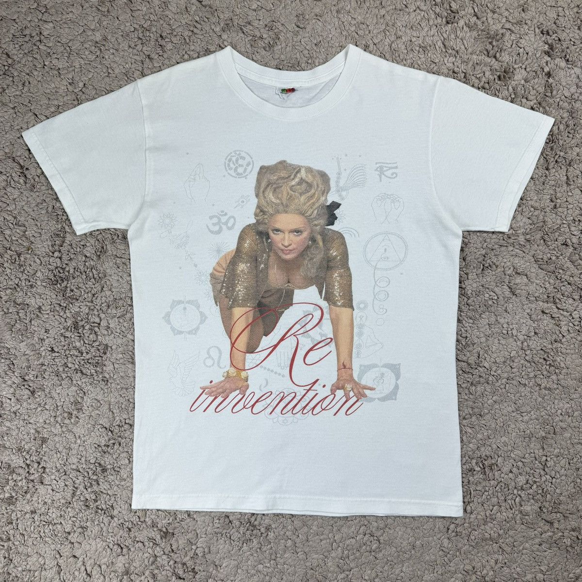 Band Tees Vintage Madonna 2004 Re-Invention World Tour T-shirt Size US M / EU 48-50 / 2 - 1 Thumbnail