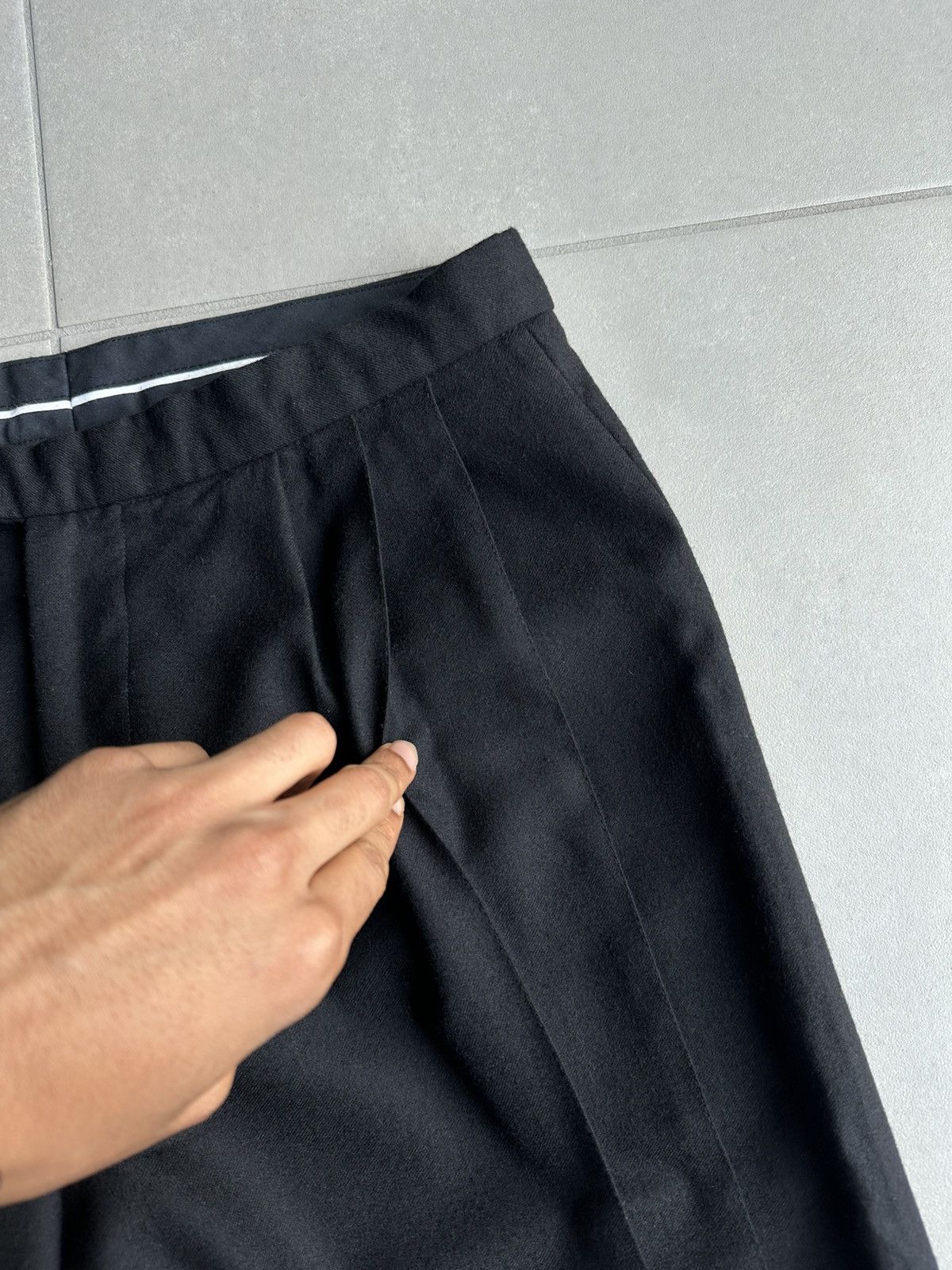 Raf Simons Raf Simons AW2000 “confusion” pleated wide trousers Size US 30 / EU 46 - 11 Thumbnail