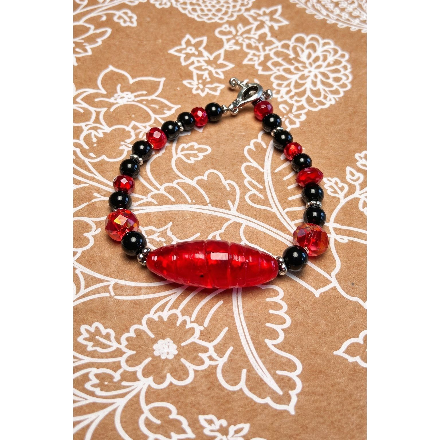 Handmade Red and Black Glass Bead Bracelet – 6.5" Size ONE SIZE - 1 Preview