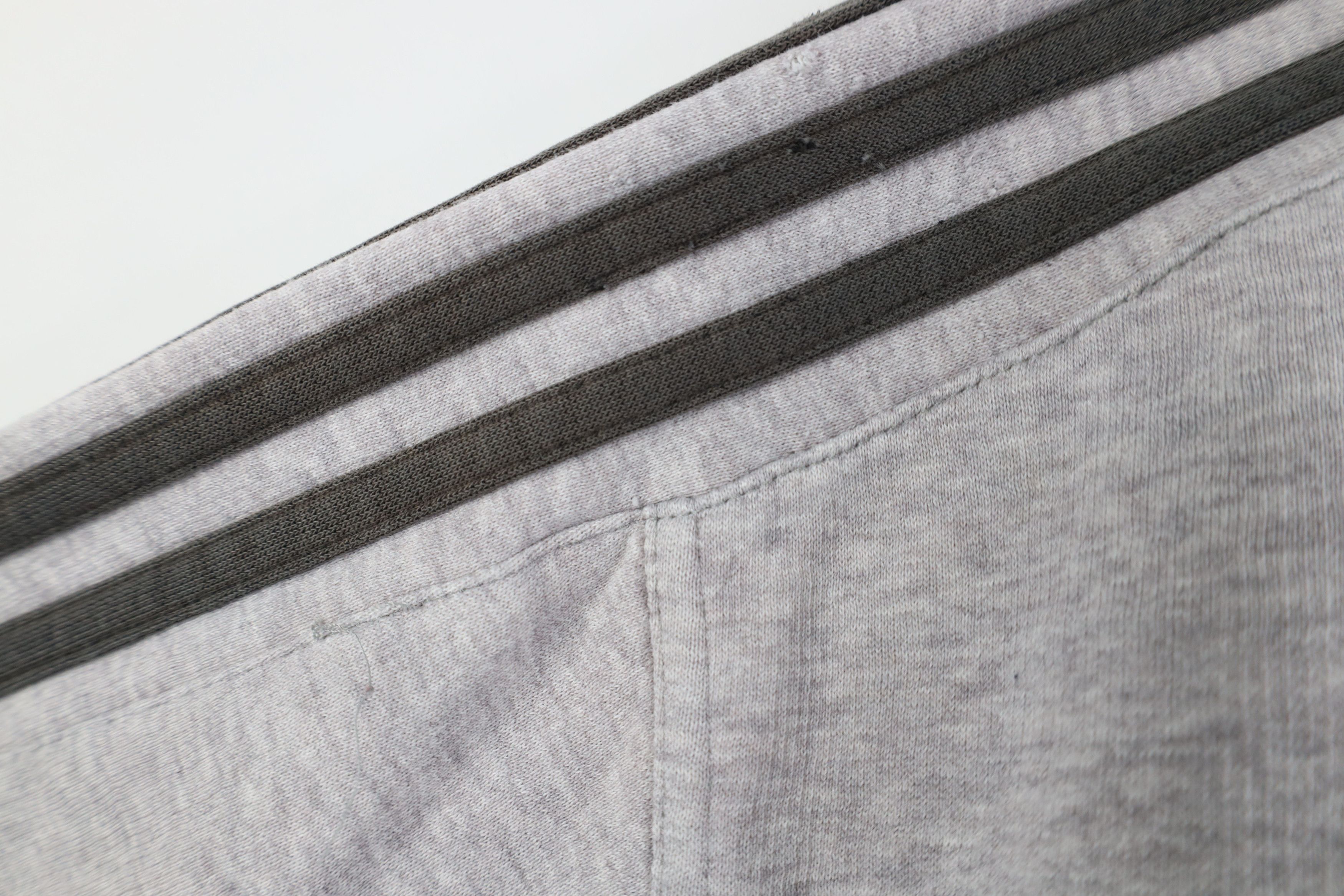 Adidas Vintage Y2K Adidas Spell Striped Crewneck Sweatshirt Gray Size US L / EU 52-54 / 3 - 7 Thumbnail