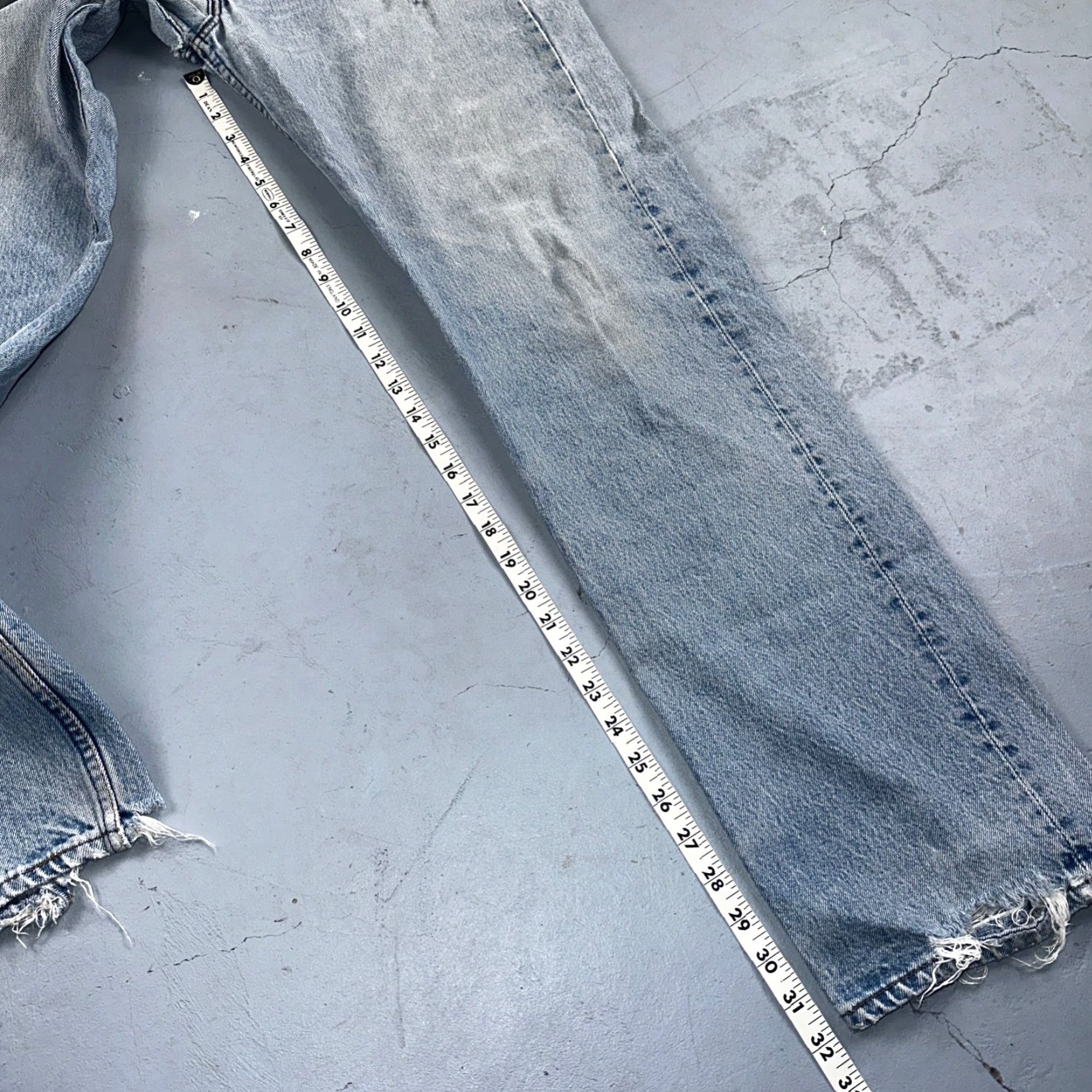 Levi's Vintage Levis 501 90s USA XX Straight Leg Jeans Blue Light Wash 34x34 Act 32x32 Size US 34 / EU 50 - 5 Thumbnail
