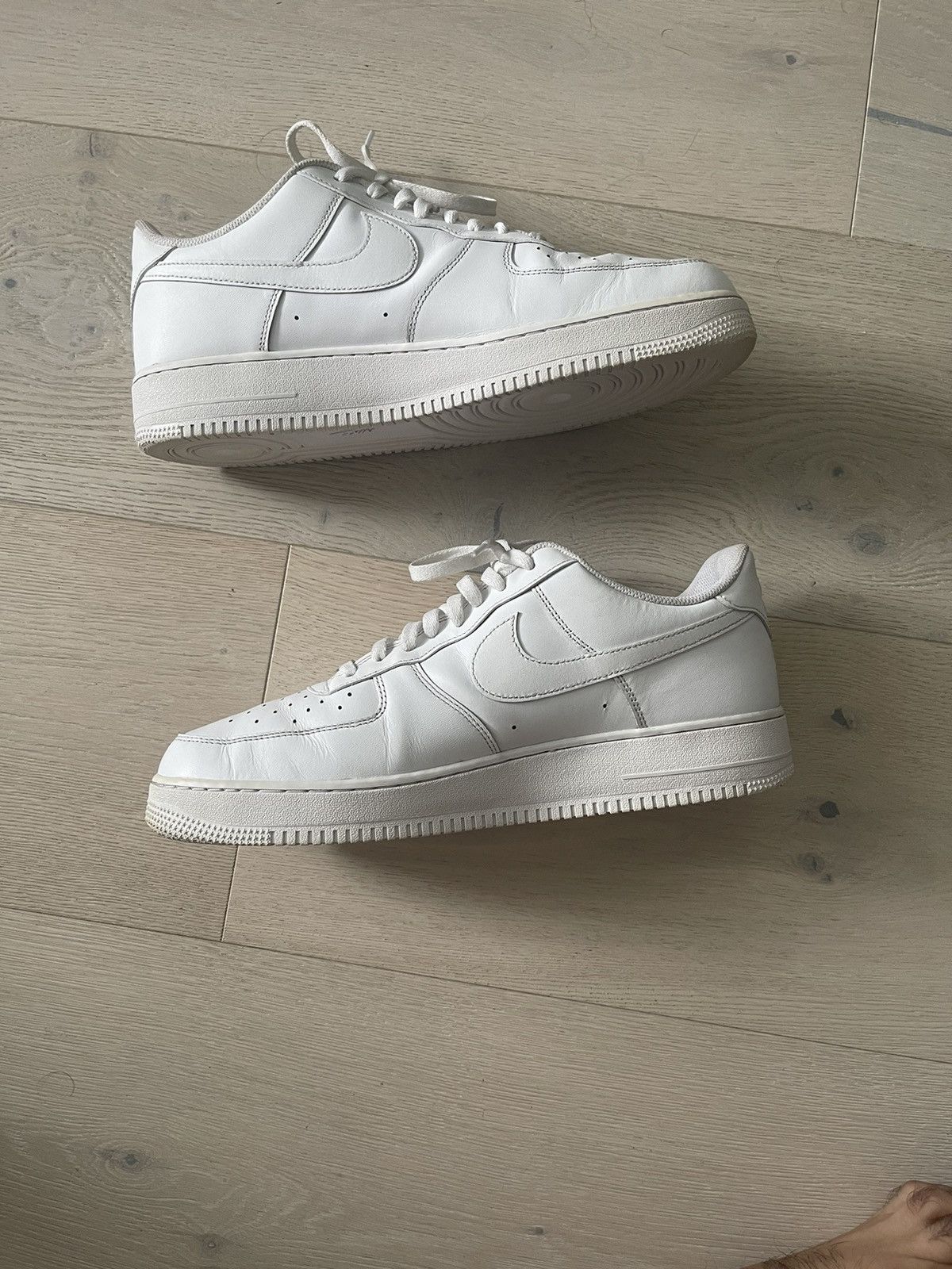 Nike Size 15 Nike AF 1 White Low - Used Size US 15 / EU 48 - 2 Thumbnail