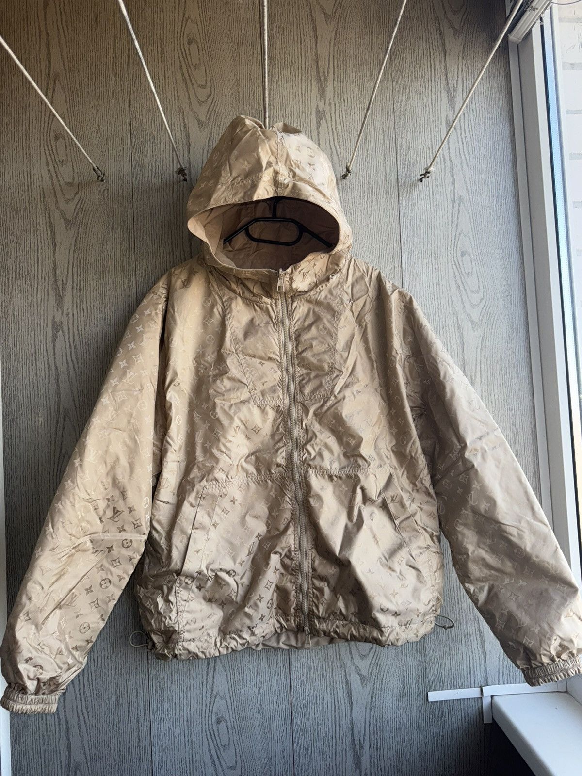 Louis Vuitton LOUIS VUITTON Monogram Reversible Nylon Windbreaker Size US L / EU 52-54 / 3 - 1 Thumbnail