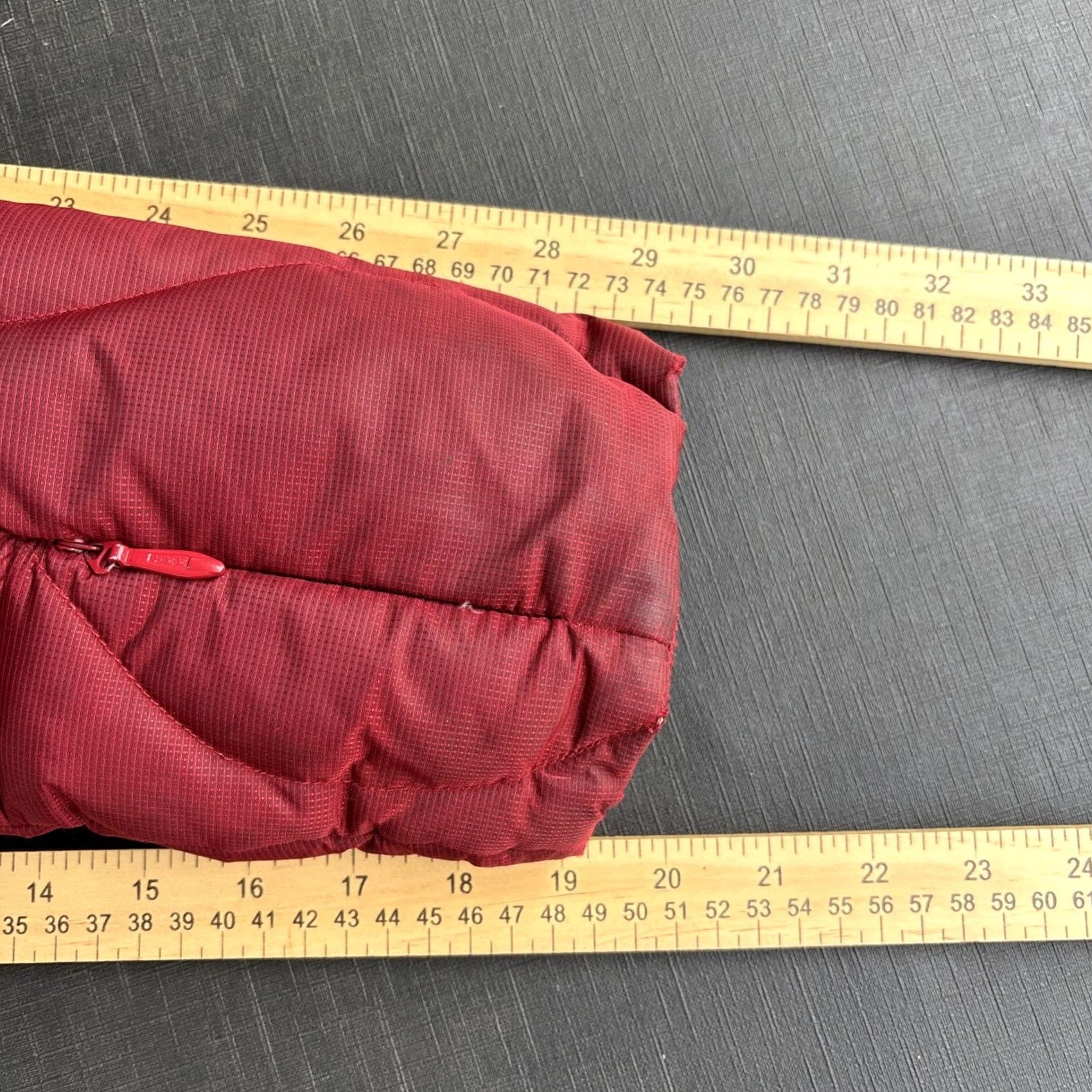 Salomon VINTAGE Salomon Women's S Puffer Jacket Hooded Down Crimson Red Faux Fur Y2K Jacket Womens Size S Red Logo Accents Size S / US 4 / IT 40 - 6 Thumbnail