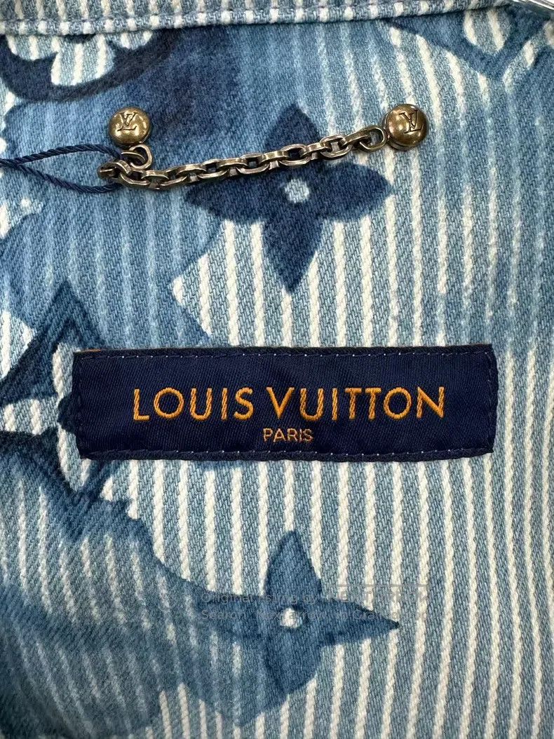 Louis Vuitton Louis Vuitton Blue ink stripe print long-sleeve shirt jack Size US S / EU 44-46 / 1 - 3 Thumbnail