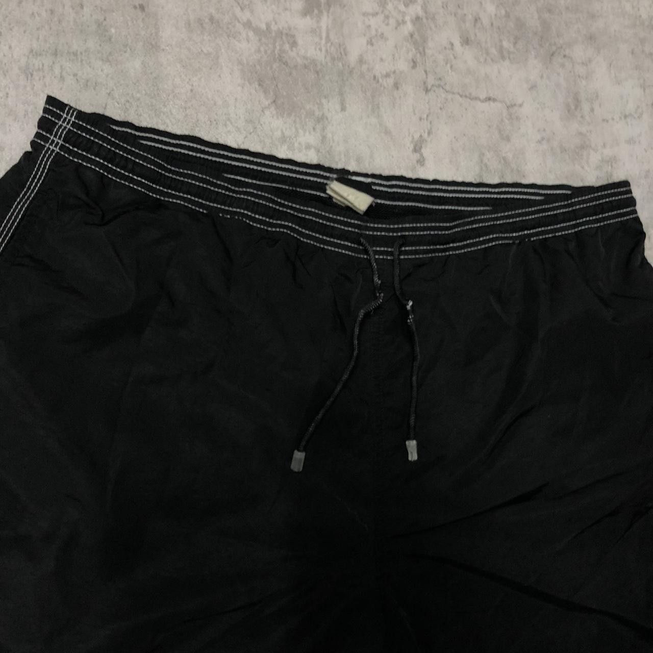Hugo Boss Hugo boss swimwear boxy Size US 36 / EU 52 - 2 Thumbnail