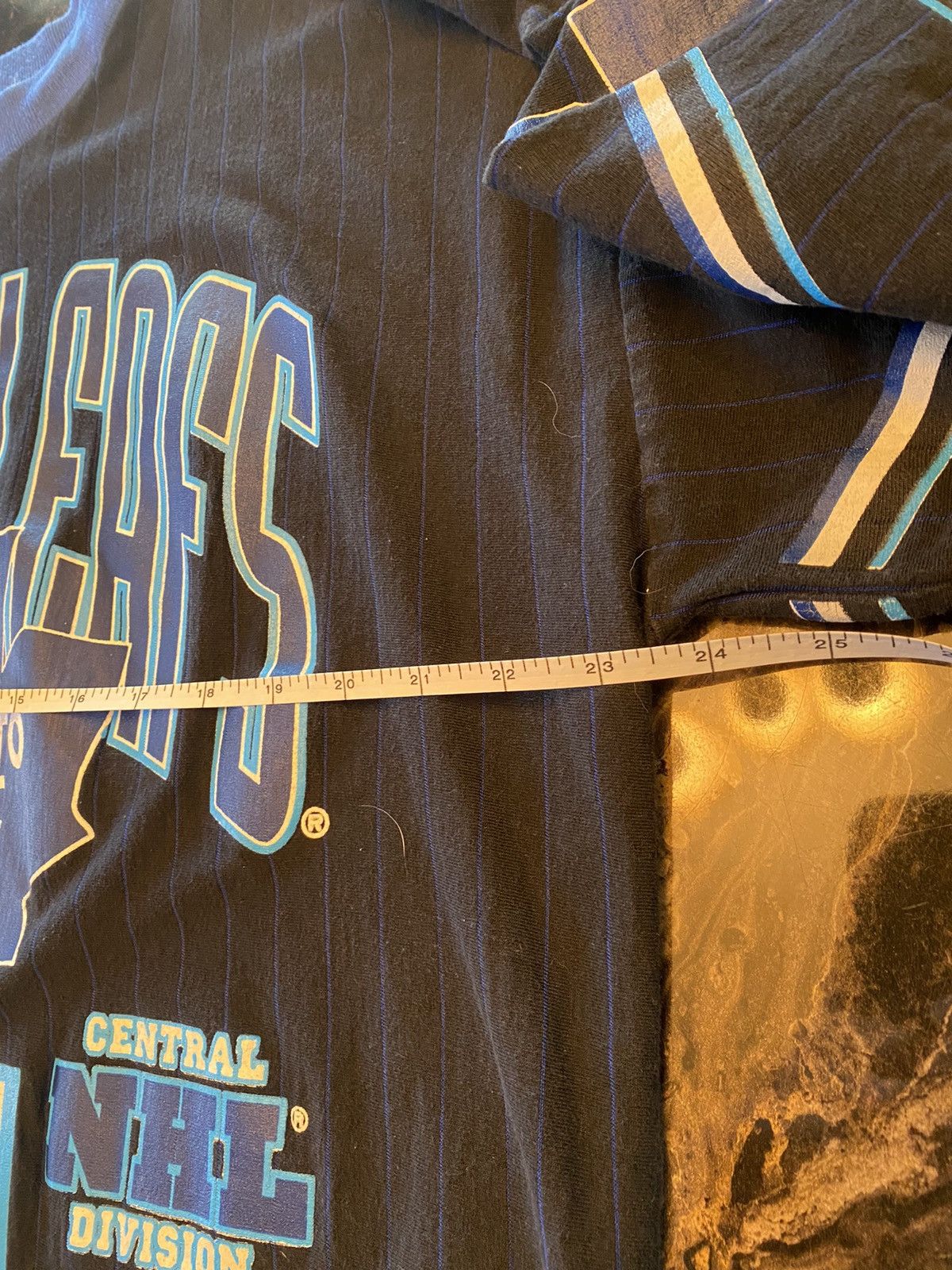 Vintage Toronto Maple Leafs 90s 3/4 sleeve shirt Size US XL / EU 56 / 4 - 5 Thumbnail