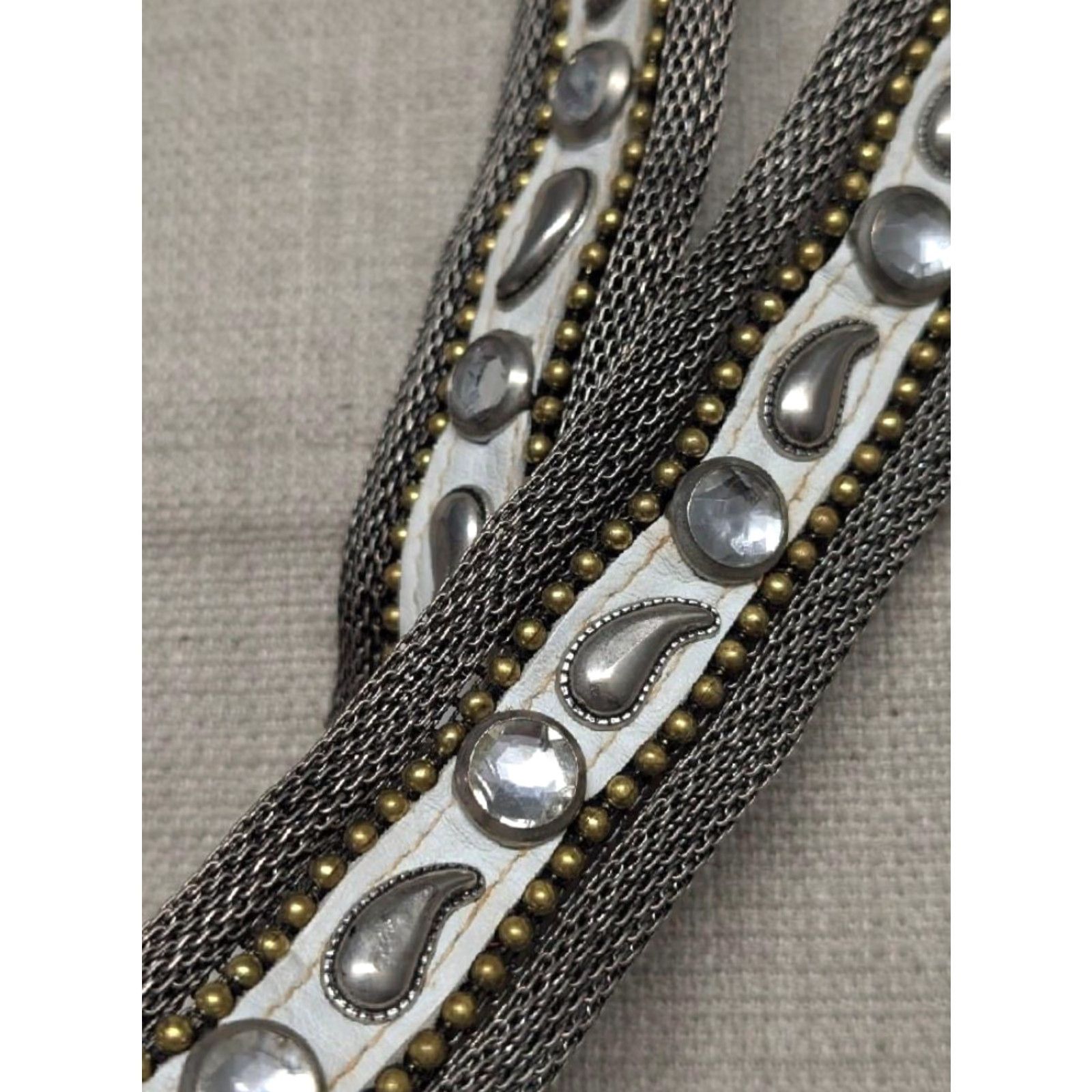 Vintage VINTAGE belt western studded white leather 30 size 30 silver Size 30 - 3 Thumbnail