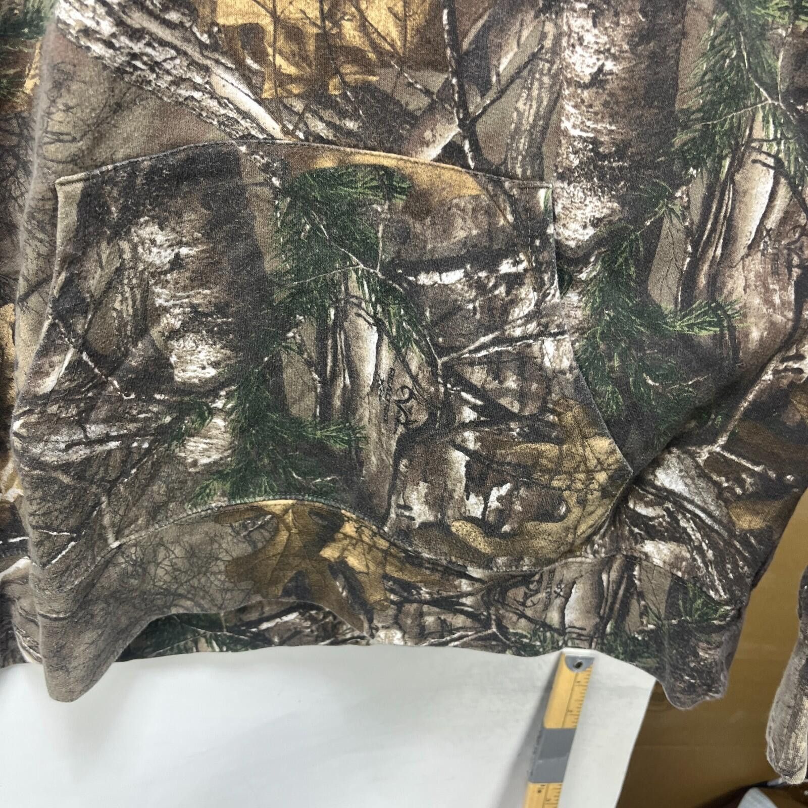 Realtree Vintage Real Tree Camo Hoodie Youth MEdium Size US XL / EU 56 / 4 - 4 Thumbnail