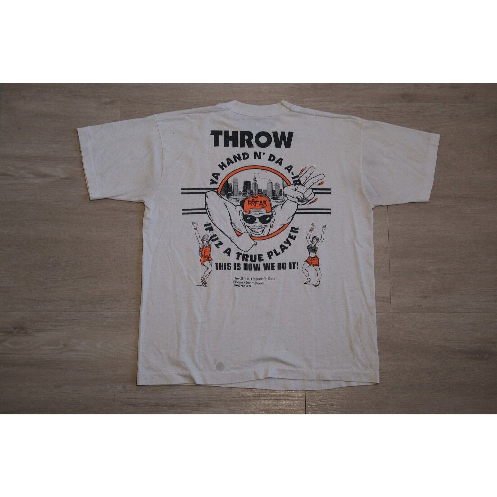 Fruit Of The Loom Vintage 1995 Fruit of Loom Freak Nic 95 Shirt Large White Size US L / EU 52-54 / 3 - 8 Thumbnail
