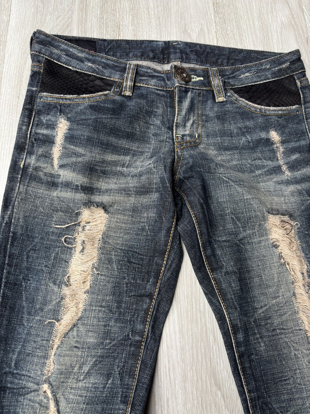 Japanese Brand AQUA JEANS phyton lace up flare jeans Size US 26 / EU 42 - 4 Thumbnail