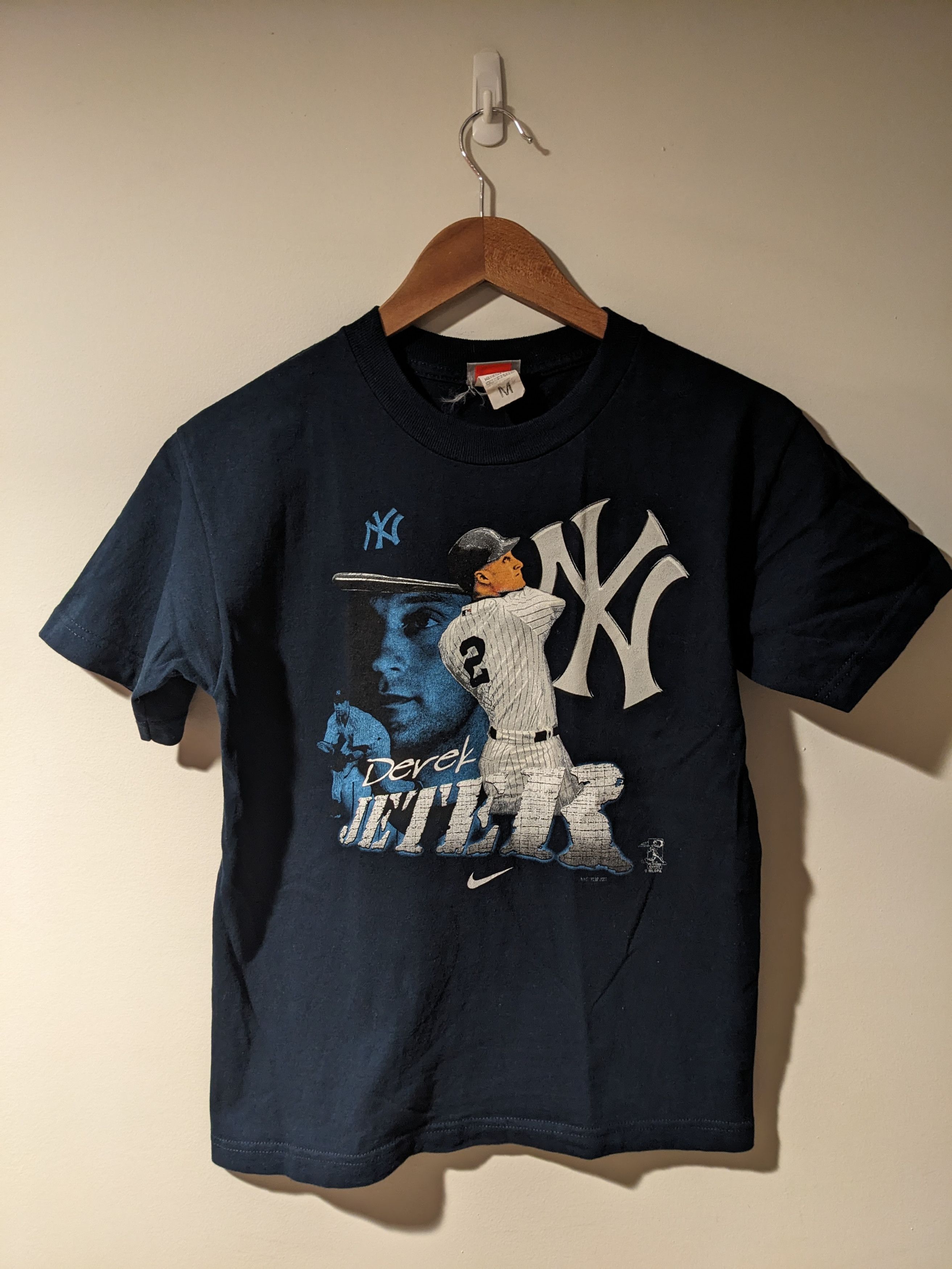 Vintage 2007 Derek Jeter Yankees Nike Kids Medium T-Shirt