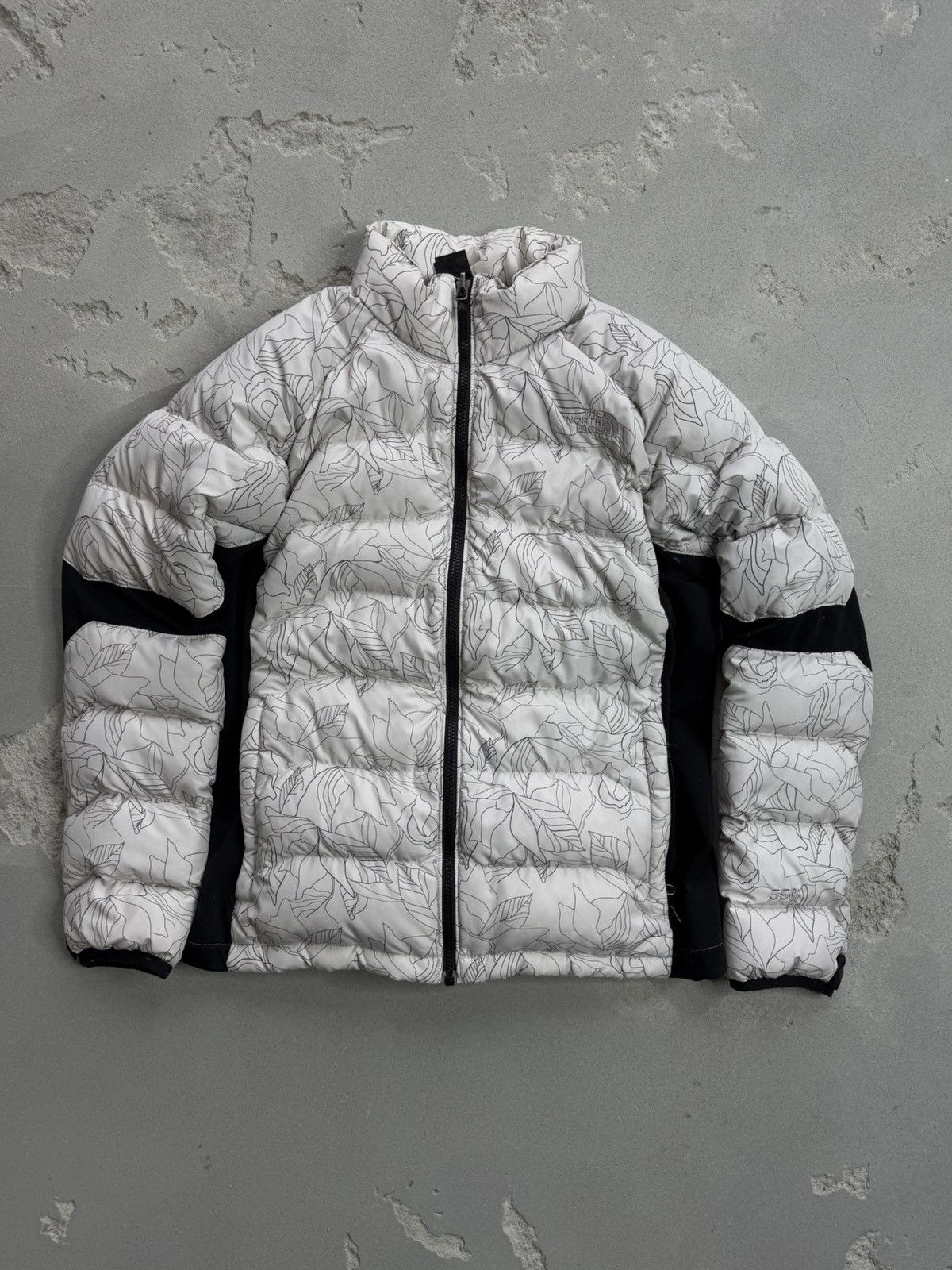 The North Face × Vintage Vintage The North Face Nuptse 550 White Puffer Jacket L Size L / US 10 / IT 46 - 3 Thumbnail