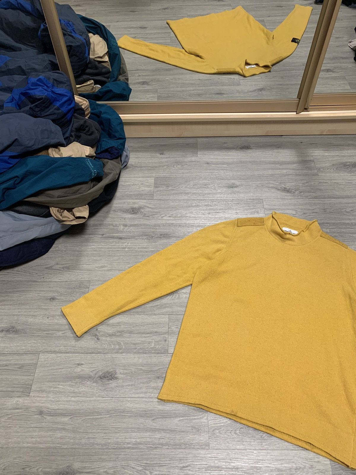 Vintage Stone Island Yellow Lambswool Knit Jumper L/S Size M Size US L / EU 52-54 / 3 - 2 Thumbnail